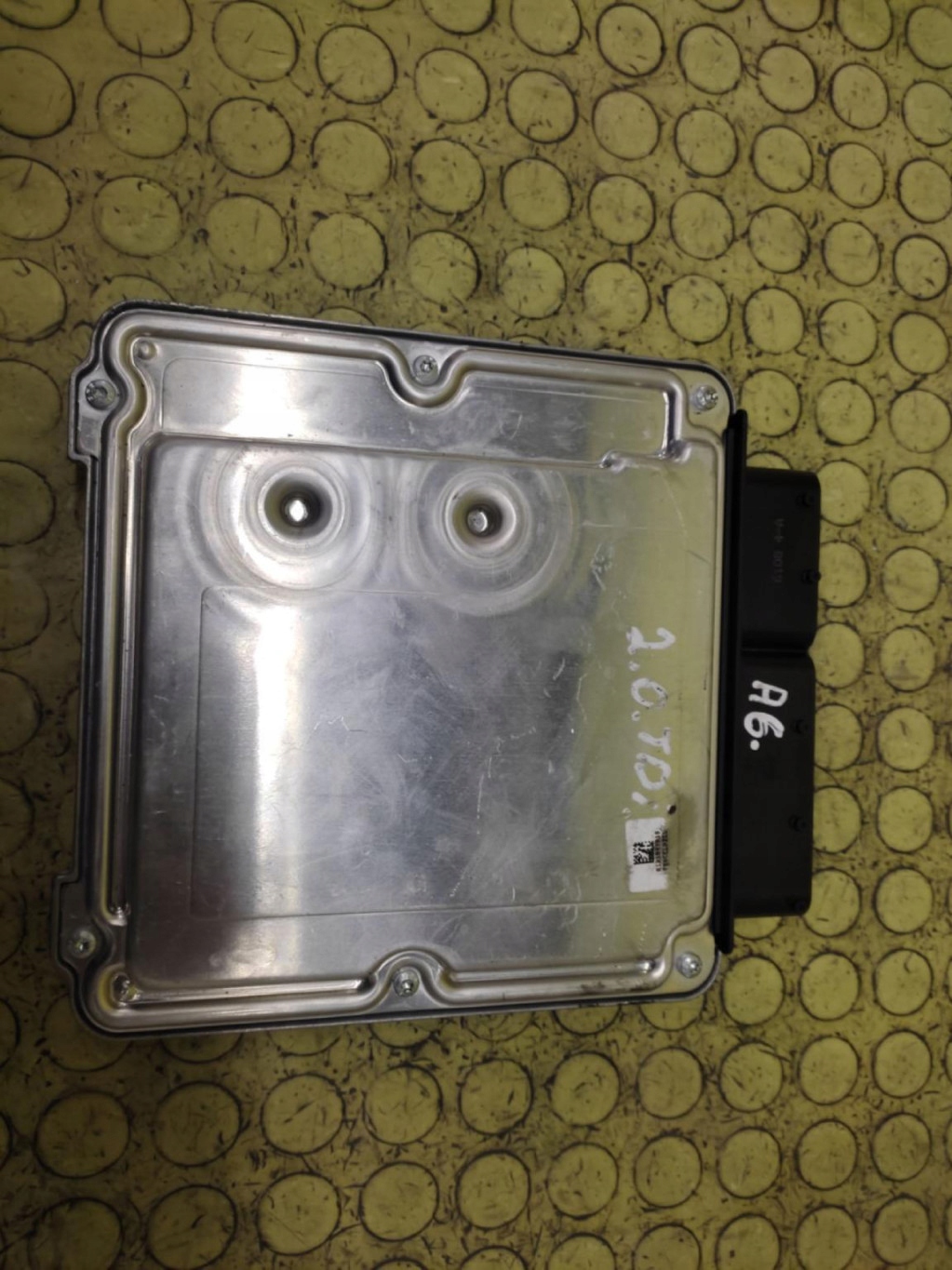 AUDI A6 C6 2.0 TDI control unit of the engine 0281014261