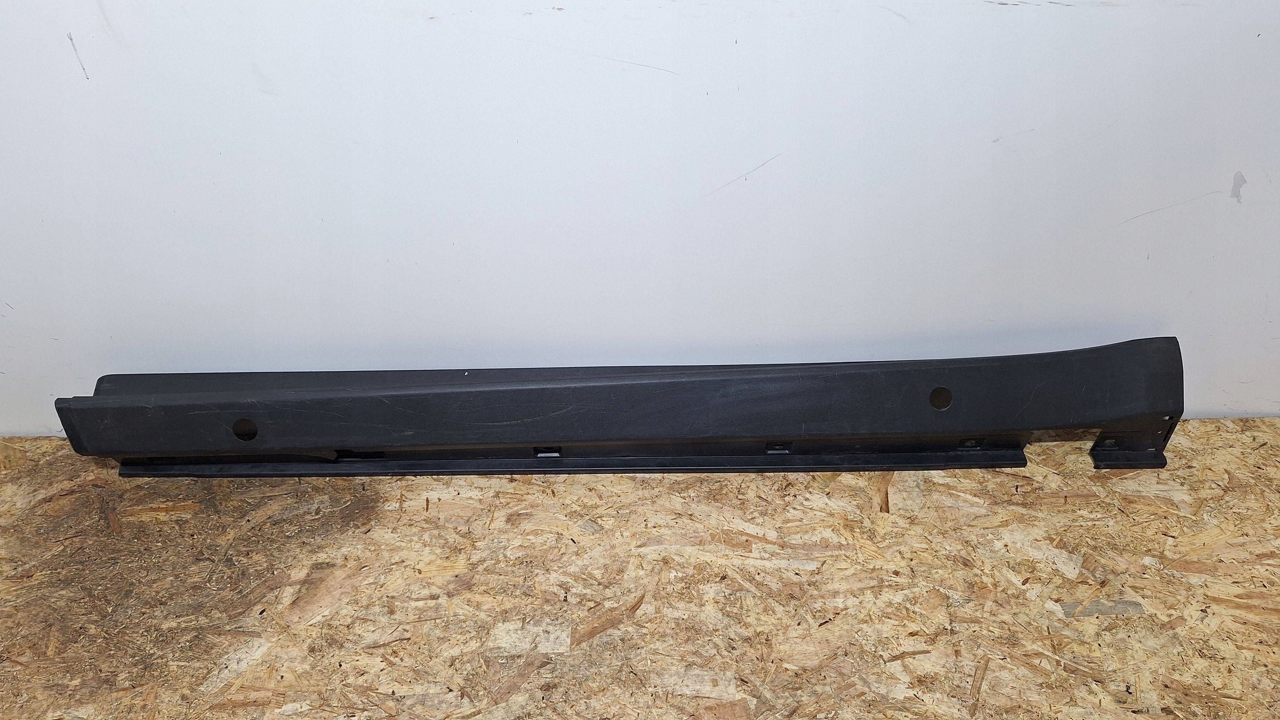cap threshold moulding threshold left MERCEDES ML W164 05- A1646900140