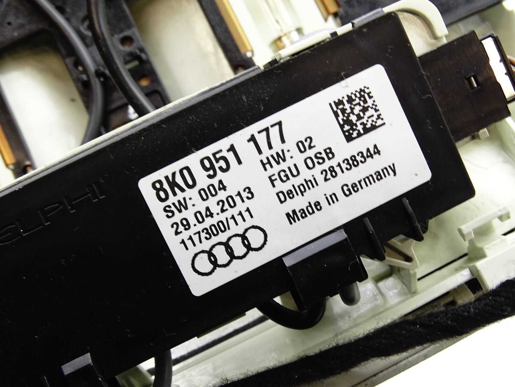 Feux phare Cabine Ciel de toit AUDI A5 8T 8K0951177
