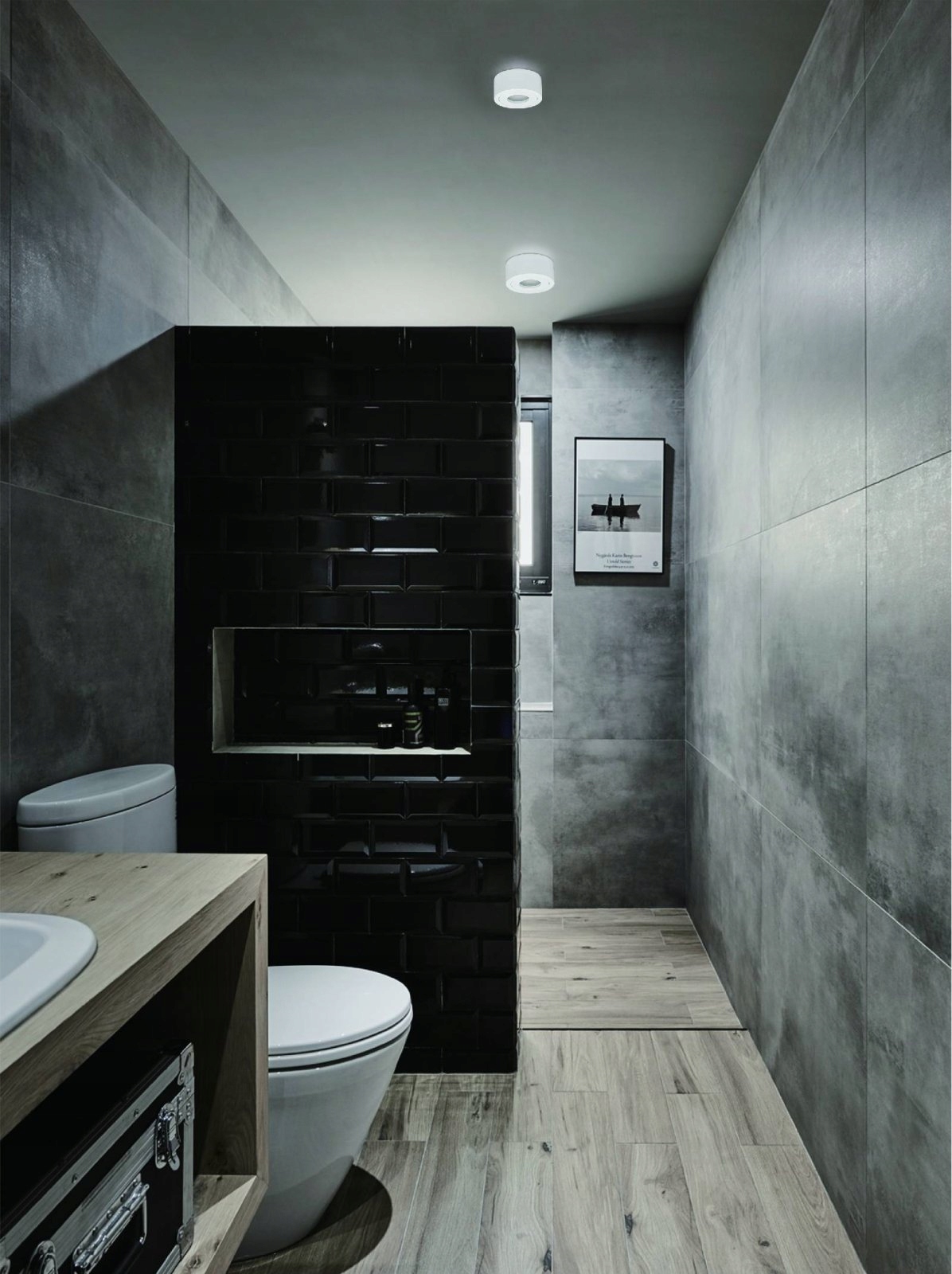 Plyšová verzia spotu Rullo Nero Mini IP44 čierna toaletná nástenná doska