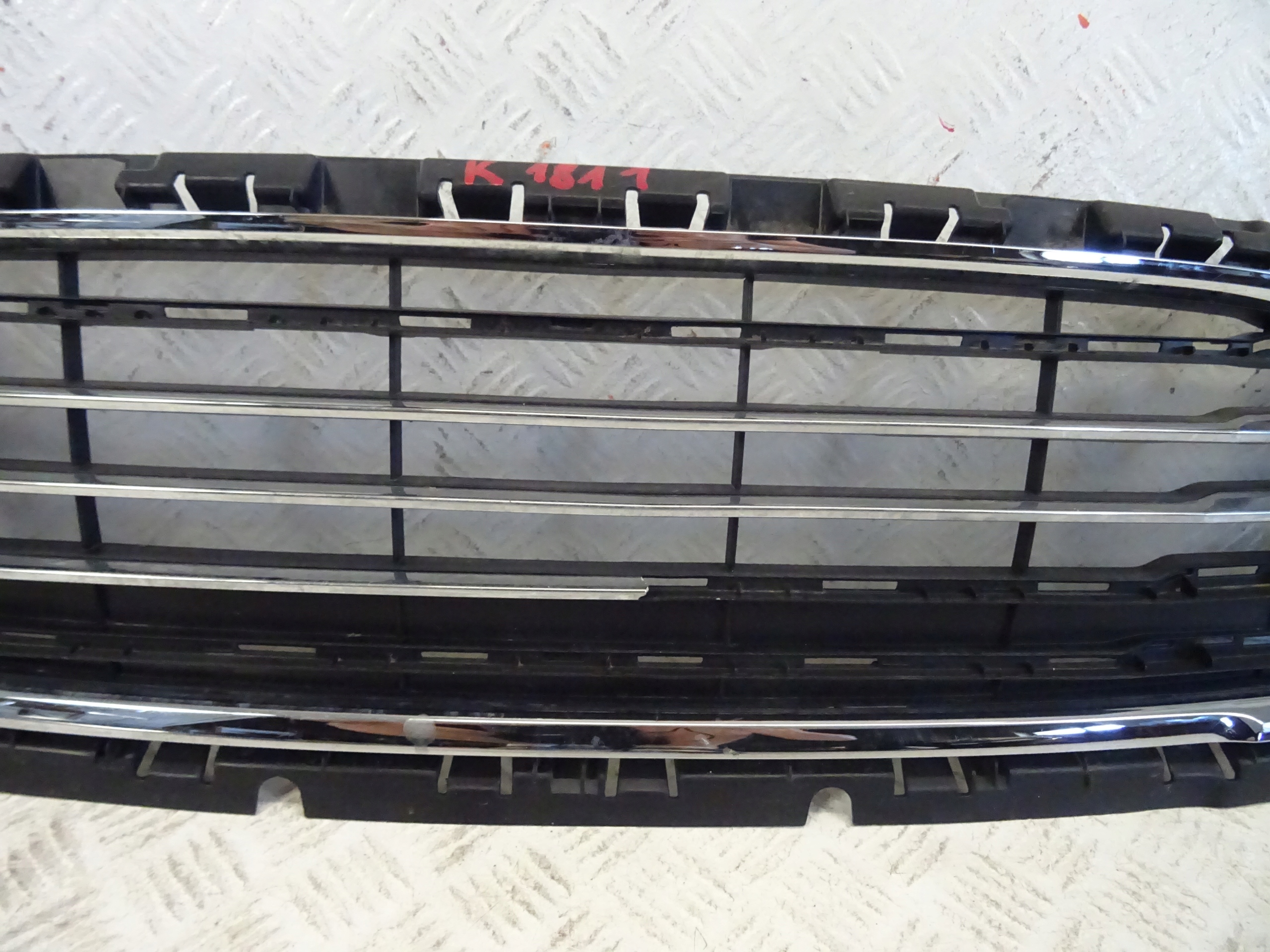 grill grille front front FORD FIESTA MK8 H1BB-8B271-B1
