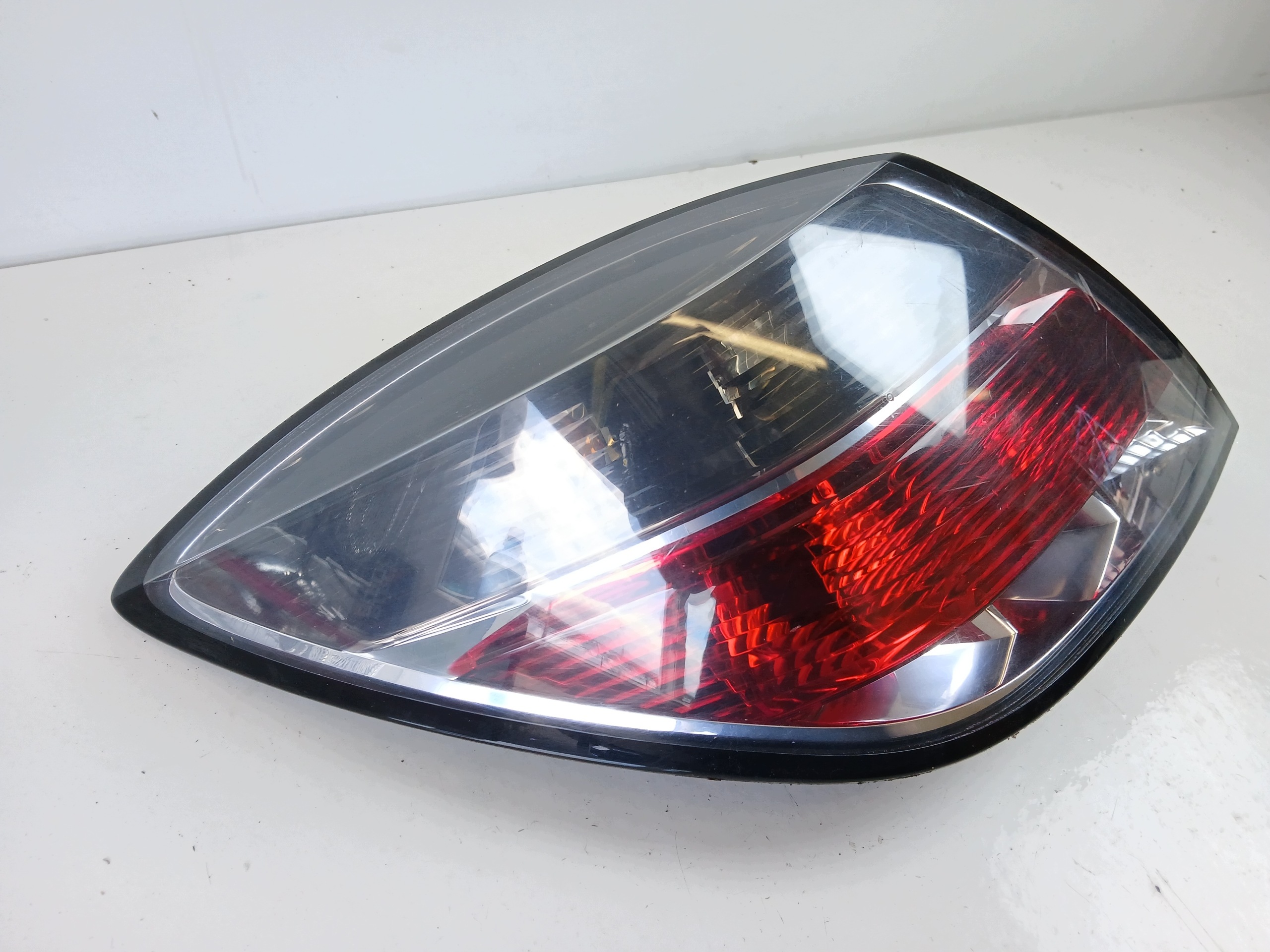 OPEL ASTRA III H HB light left rear part GTC