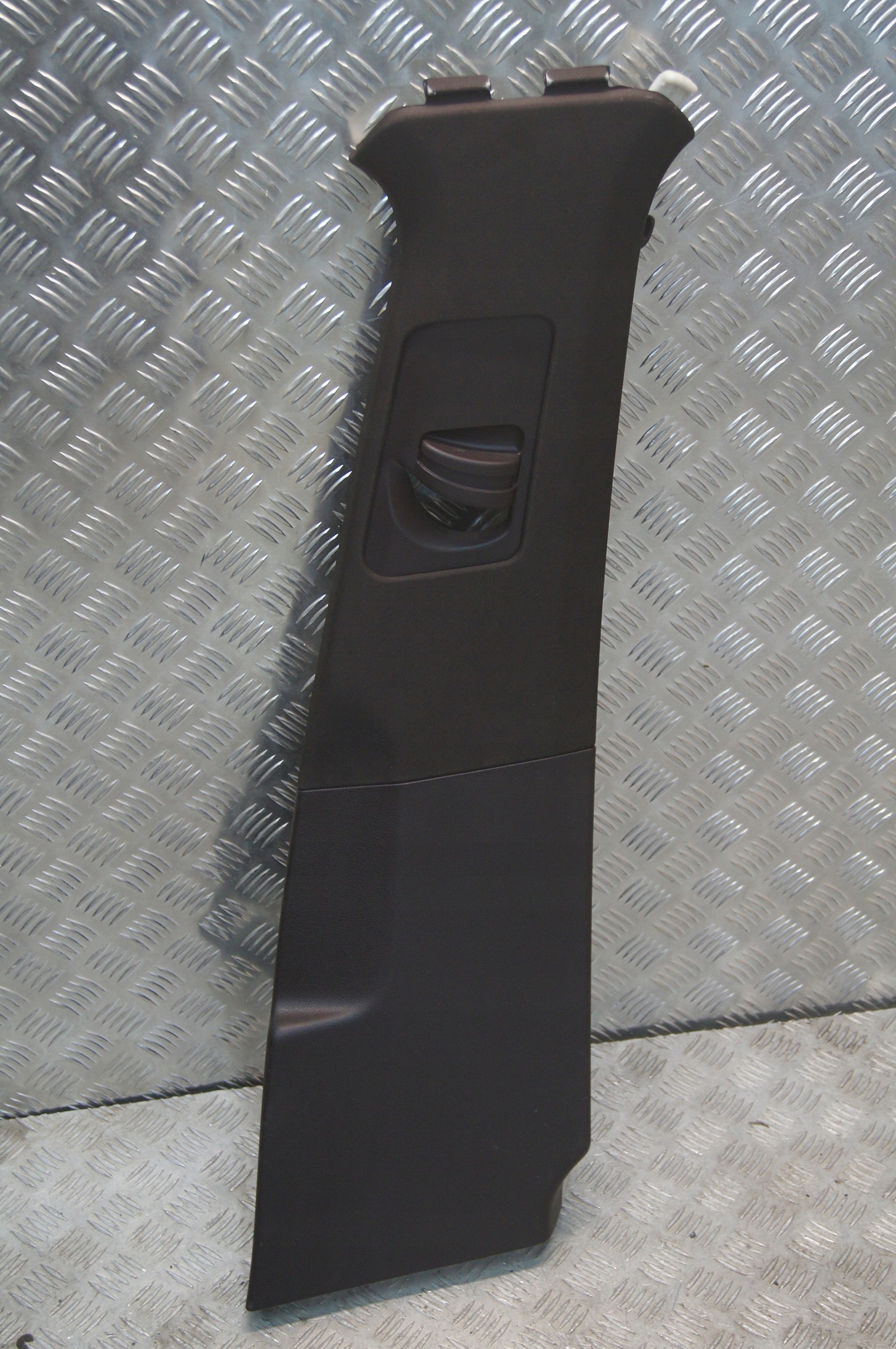 7P5867240 - Porsche Cayenne LIFT s крышка правой стойки 7P