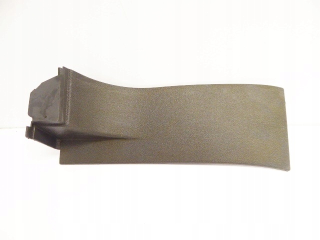 FOCUS MK2 II 5D KOMBI ZAŚLEPKA MASKOWNICA TYŁ