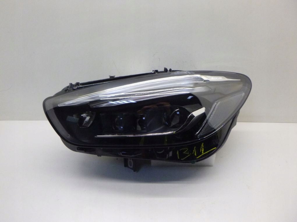 MERCEDES B KLASA W A 247 FULL LED MULTIBEAM left