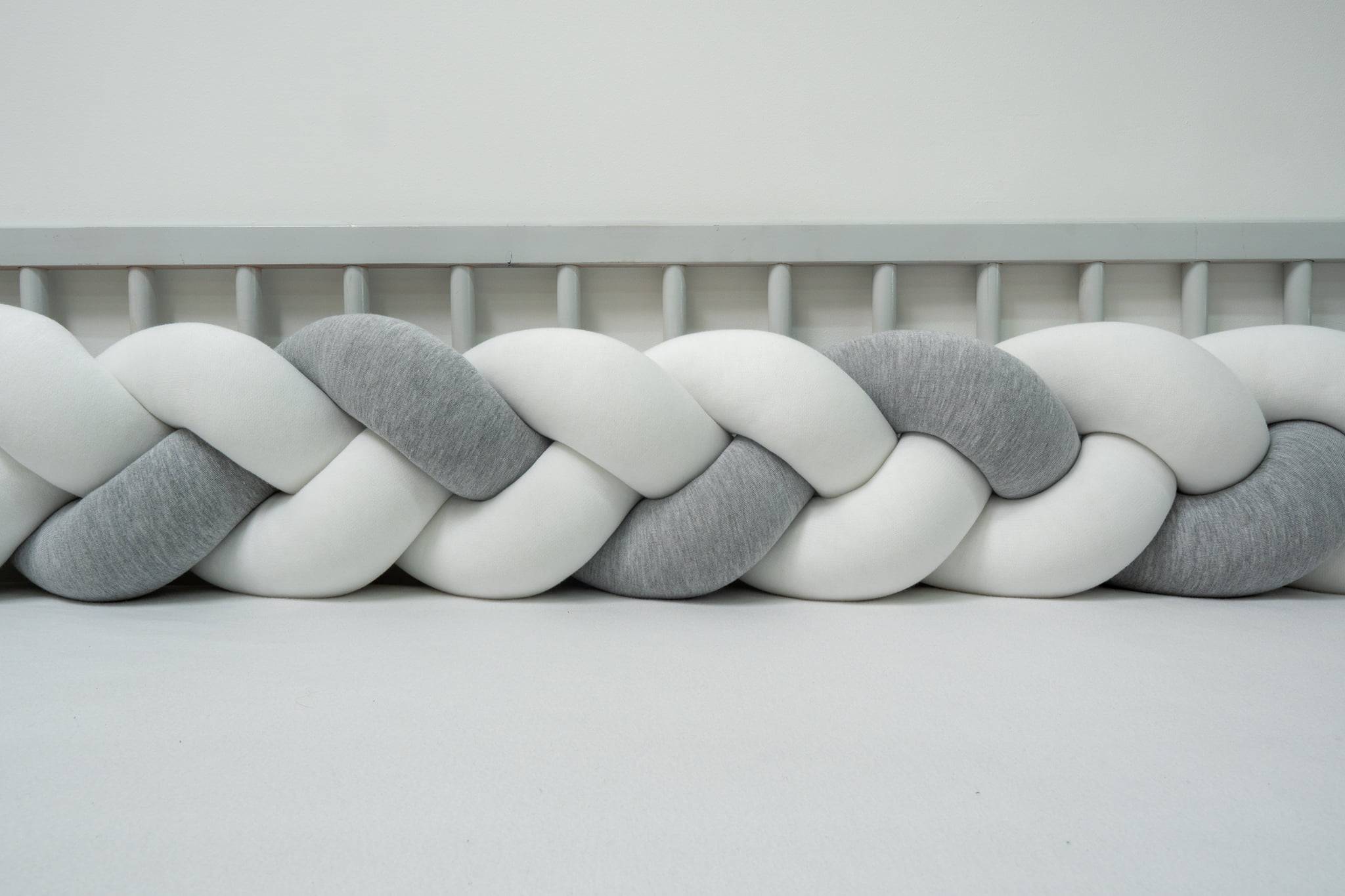 

Ochraniacz do łóżeczka warkocz 170cm Mini dzianina