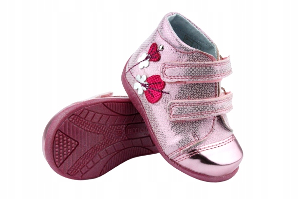 

Kornecki 6442 Dziecięce Trzewiki Ekoskóra R.18