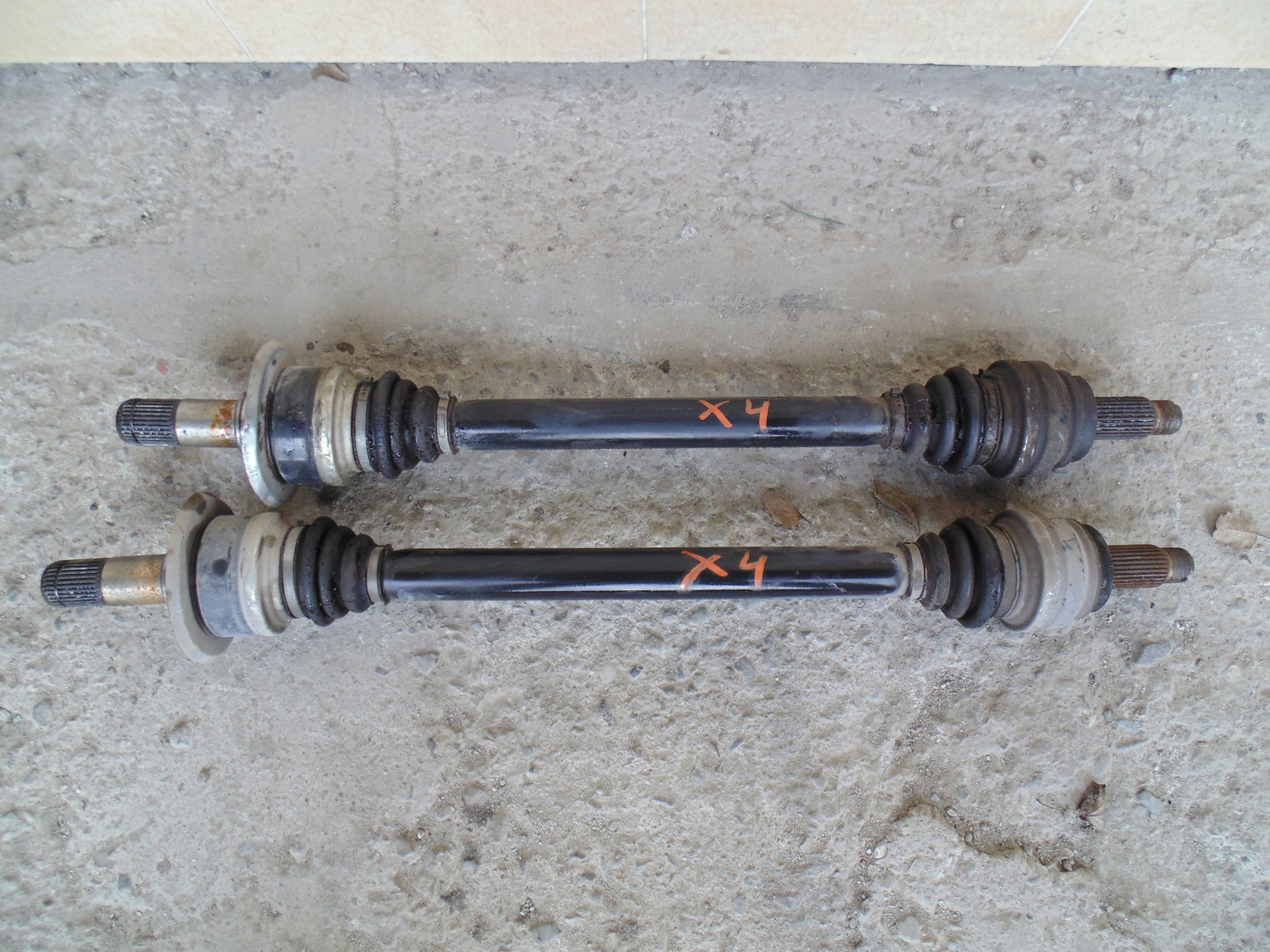 SEMI-AXIS REAR LEFT RIGHT BMW X4 F26 3.0 XD 16R.