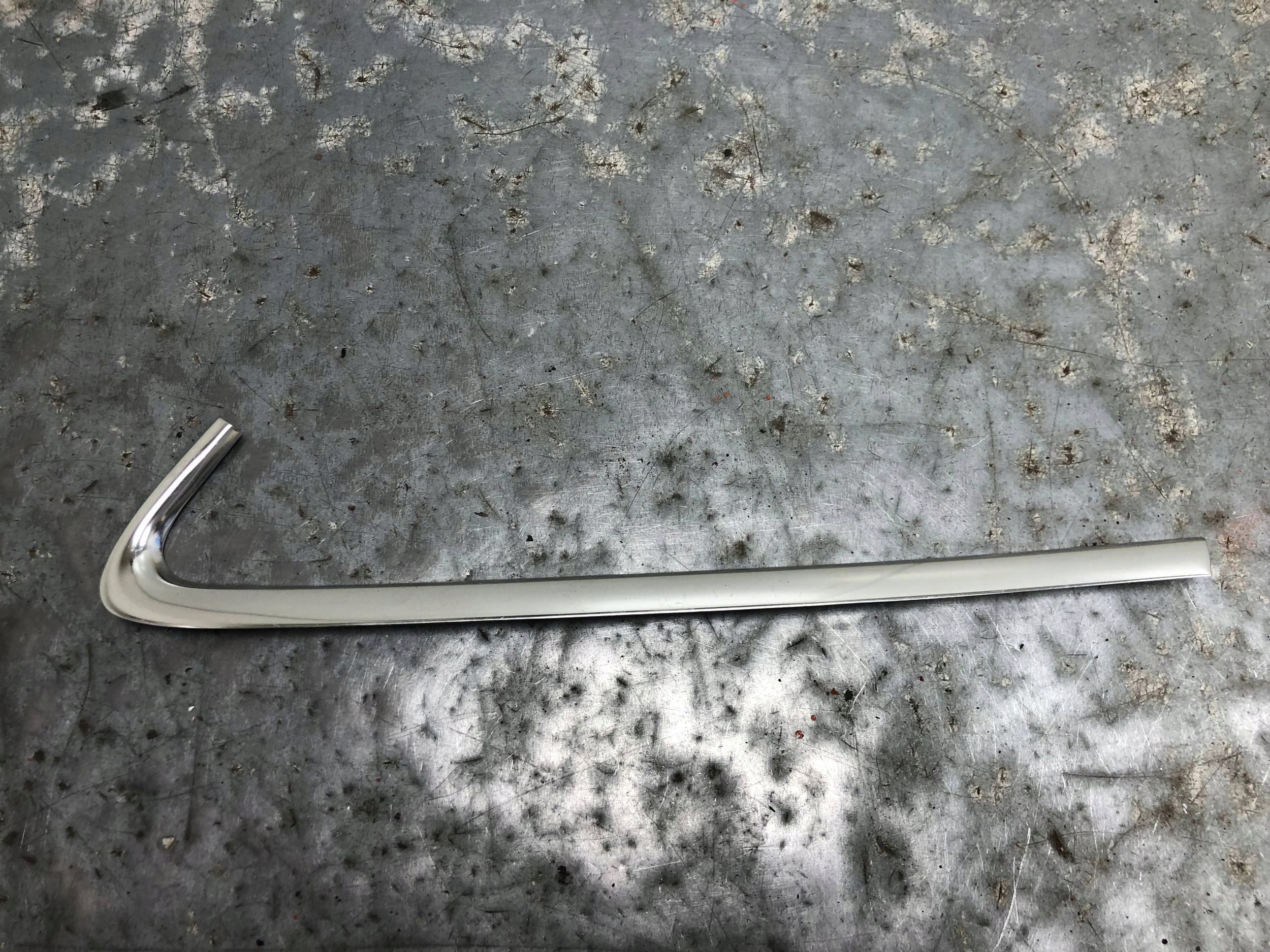 moulding CHROM windows right rear part AUDI Q5 8R0853346A