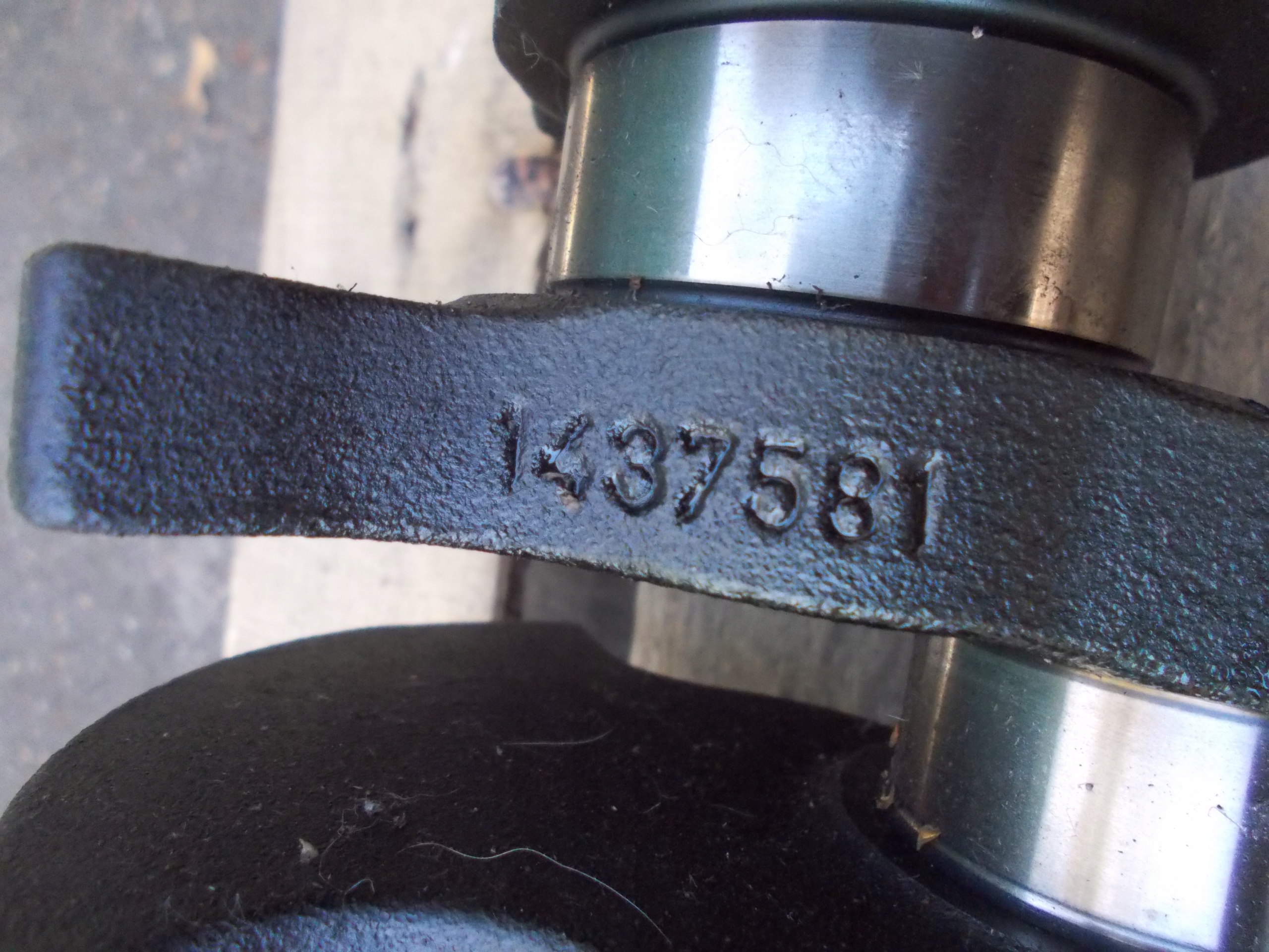 BMW E46 E439 2.2 ALBERO MOTORE 1437581