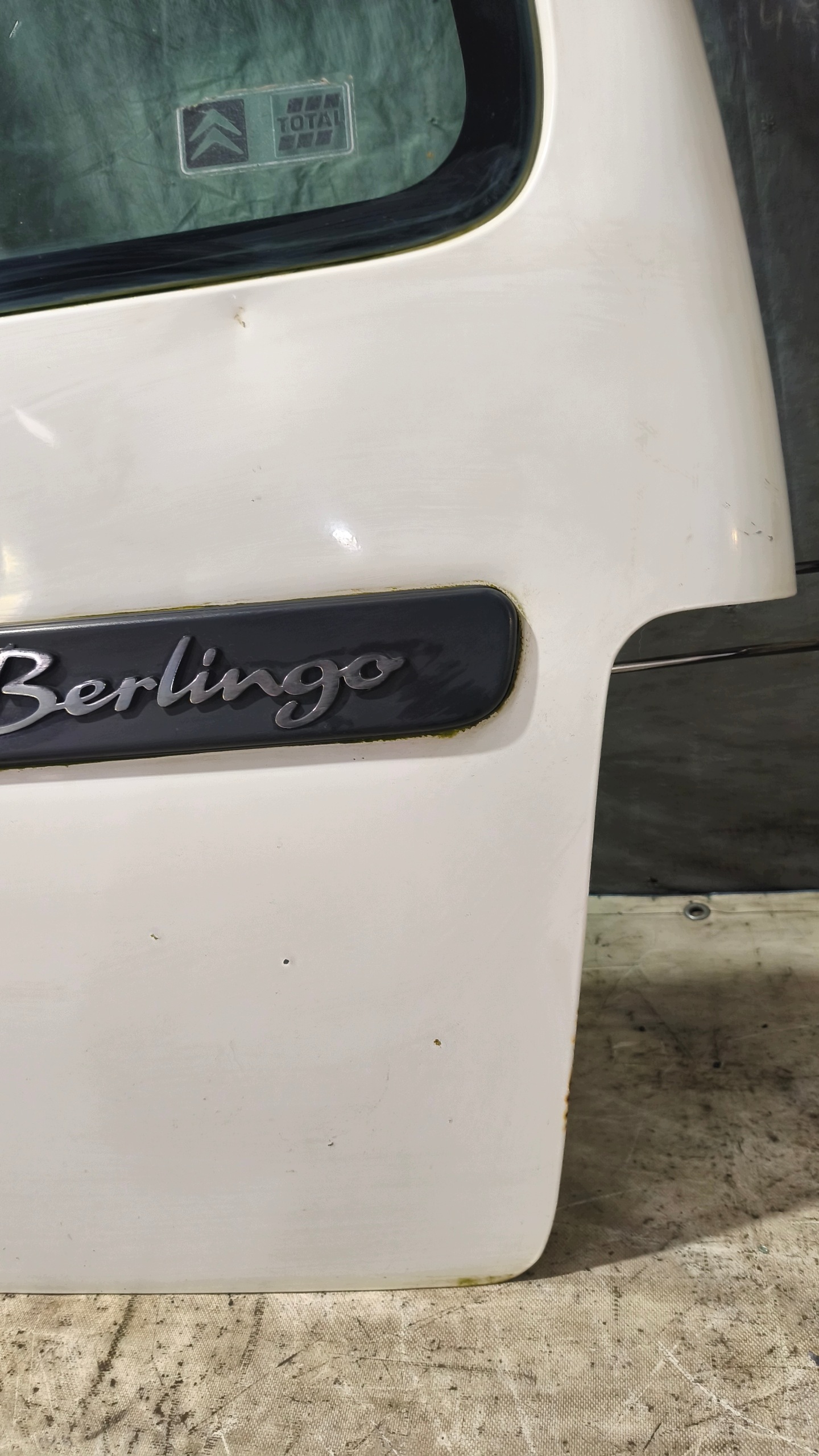 ajtó jobb hátsó CITROEN BERLINGO és 2003r