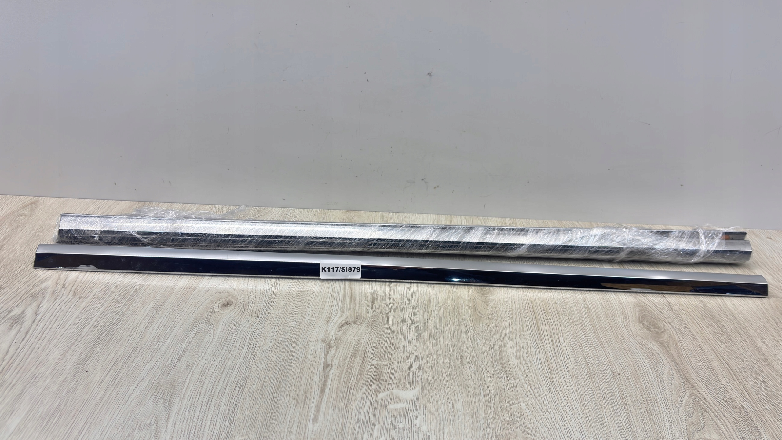 BMW 7 G11 G12 moulding door left front lower CHROM 51137364351 K117/SI879