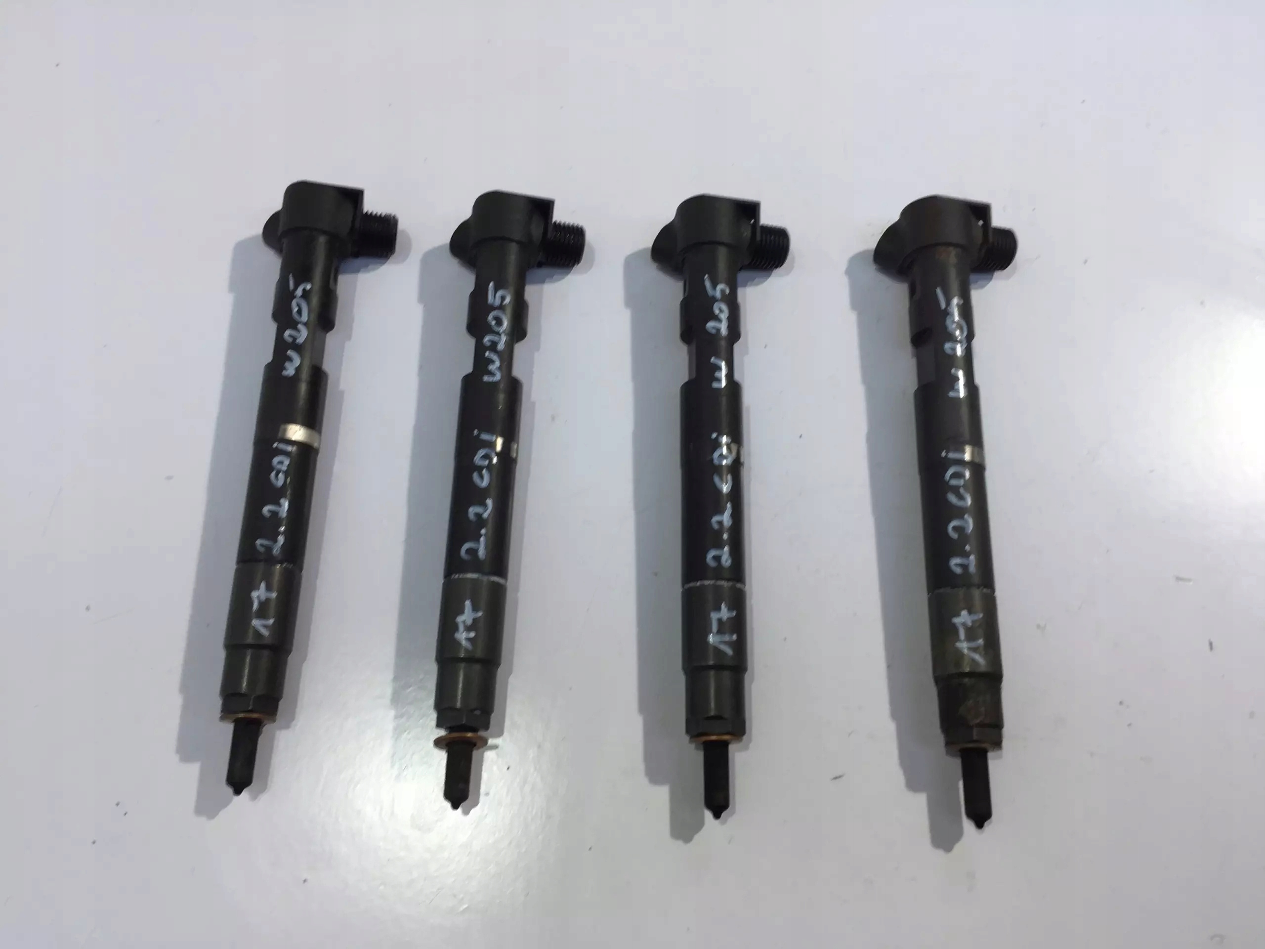 MERCEDES C KLASA W205 2.2 CDI WTRYSKI WTRYSKIWACZE