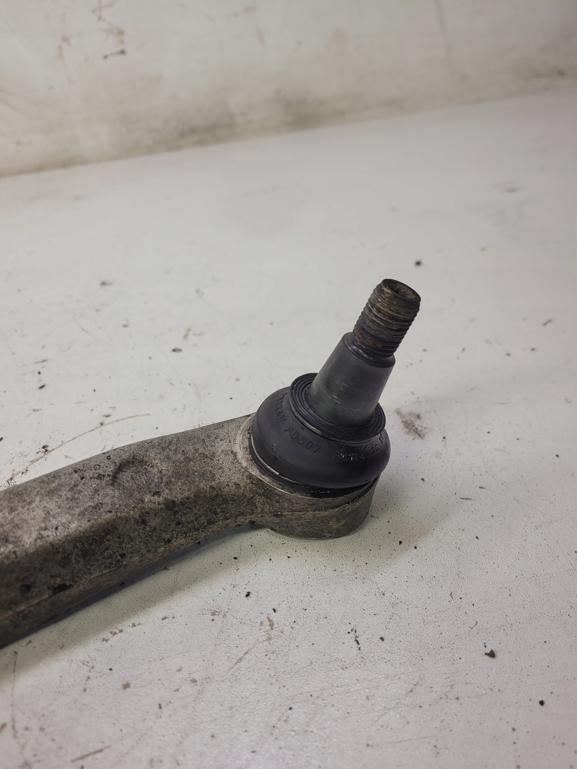 arm right front AUDI A4 B9 A5 8W 8W0407696B