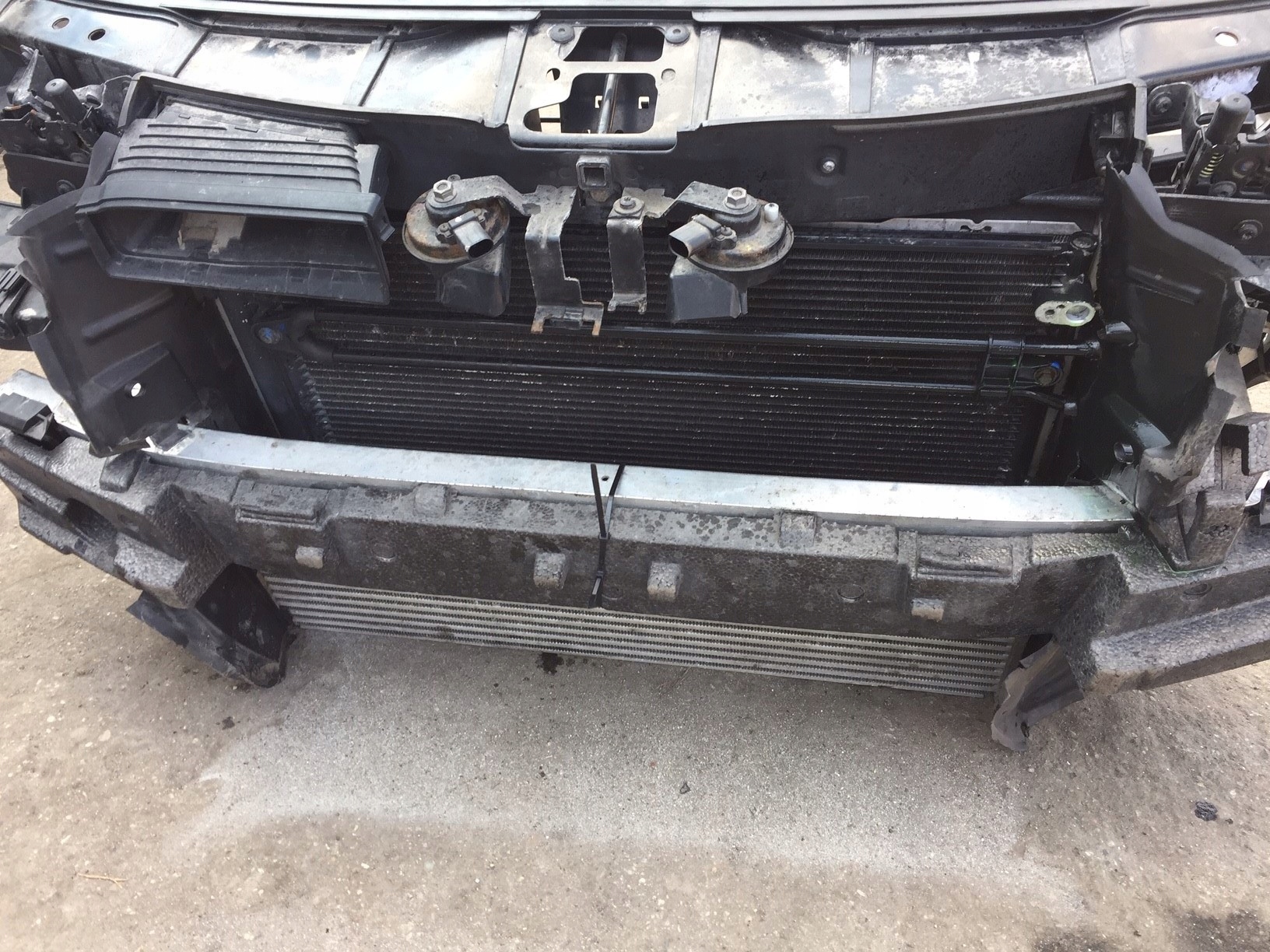 AUDI A8 D4 3.0 TDI support panel for radiators pillar AUTOMAT radiator fans