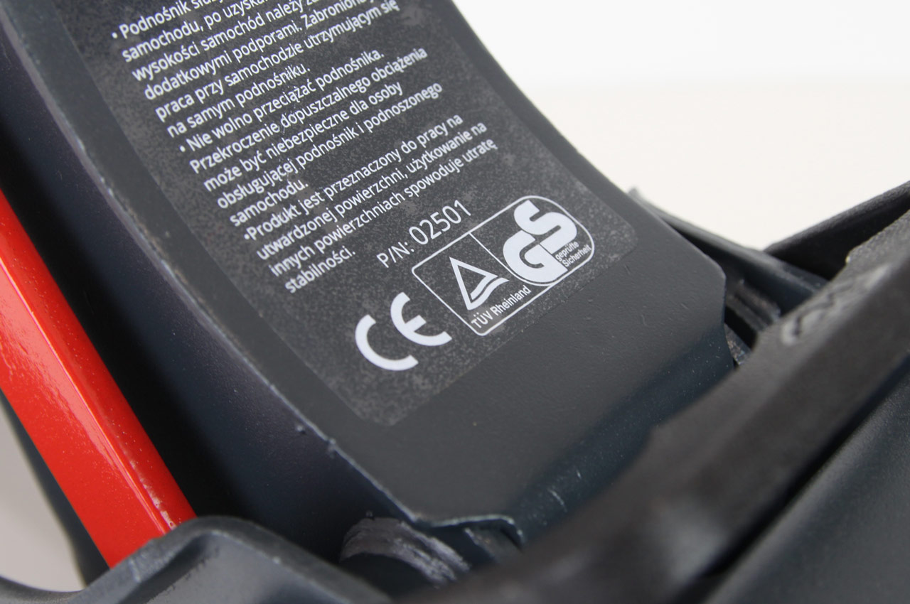 PODNOŚNIK NISKOPROFILOWY LEWAREK TYPU ŻABA 2500KG TUV GS Minimalna wysokość podnoszenia 85 mm