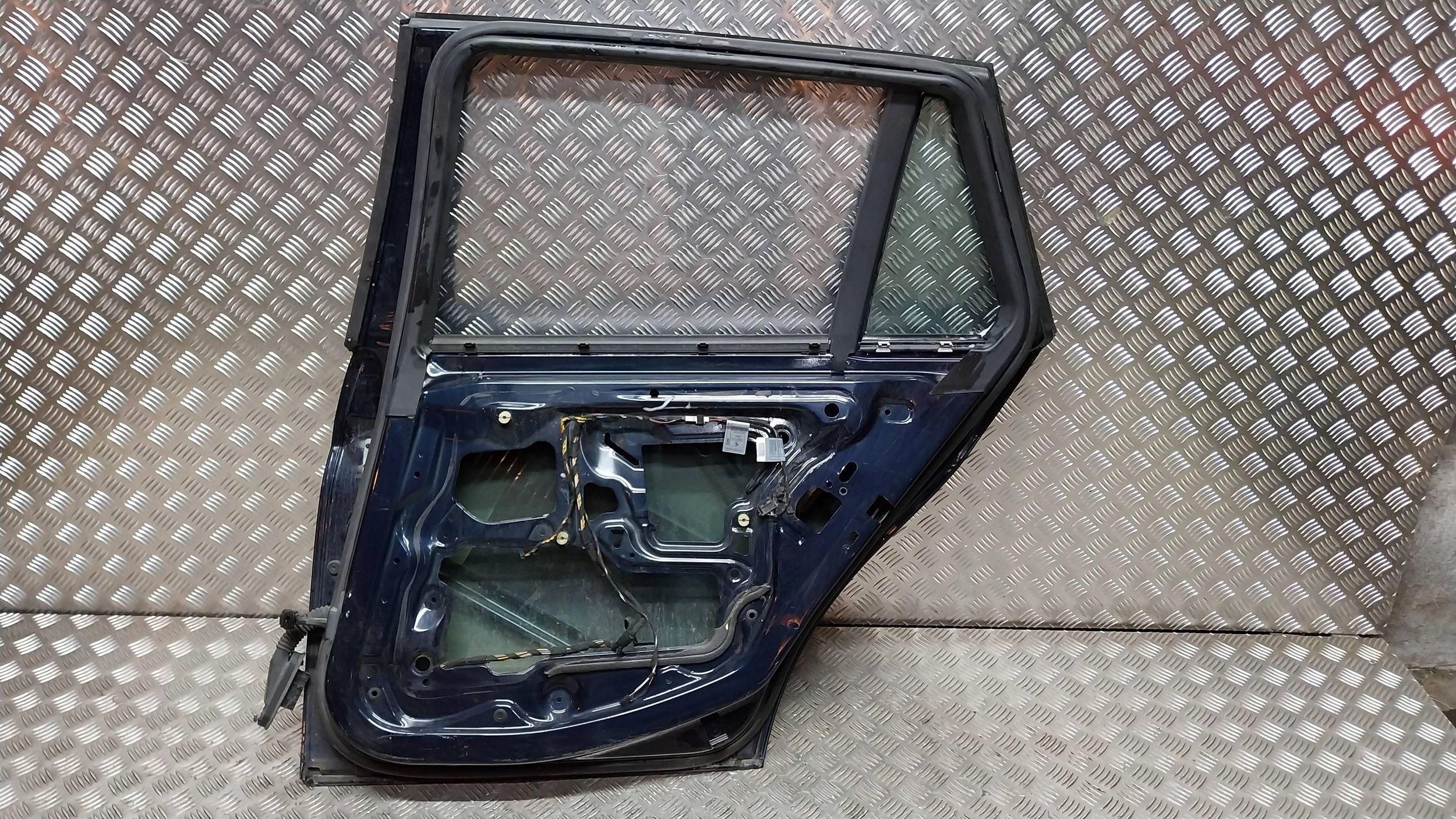 door rear part right BMW 3 E91 04