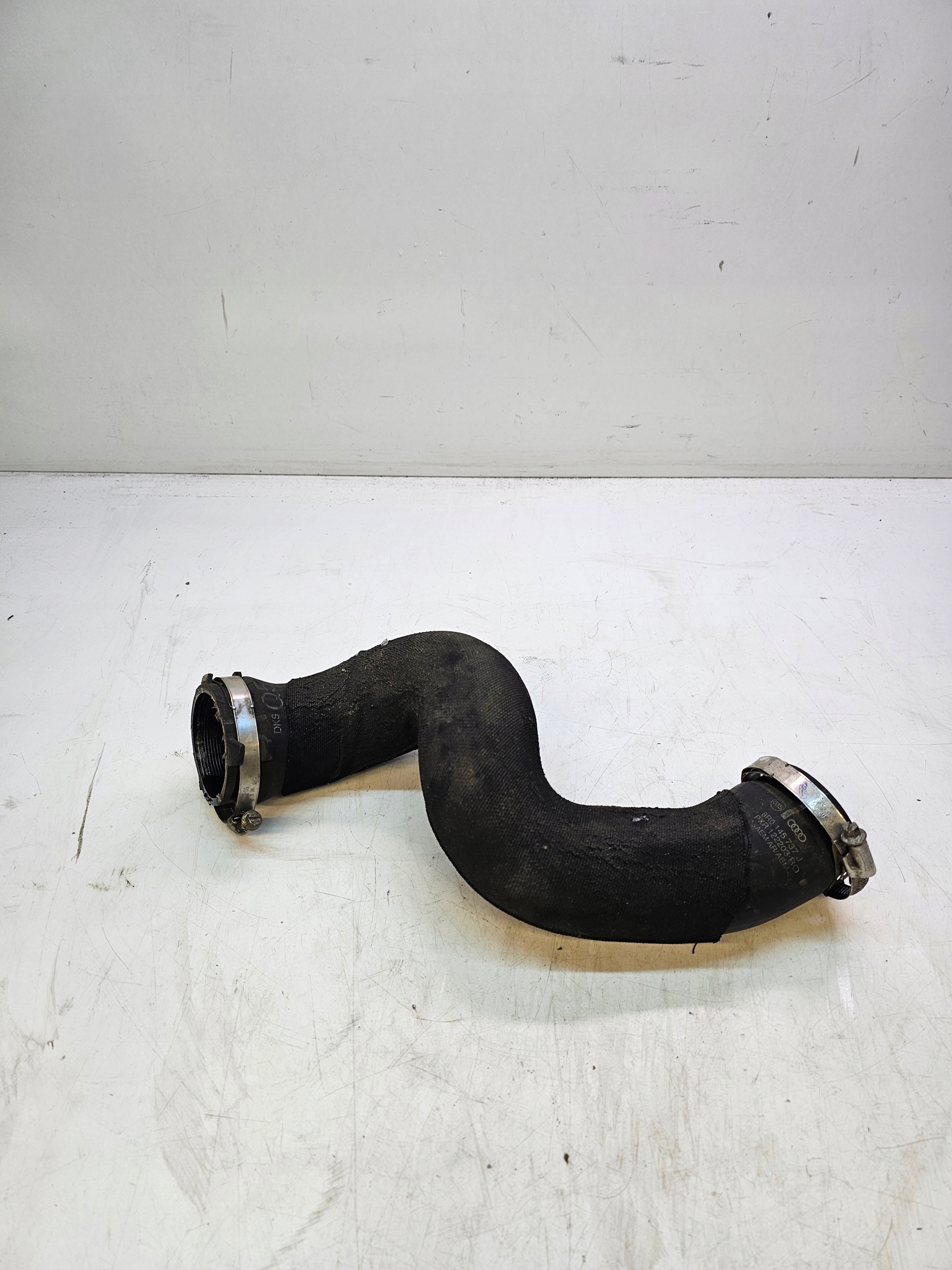 trouba hadice intercoolera AUDI Q5 8R 8R0145737J