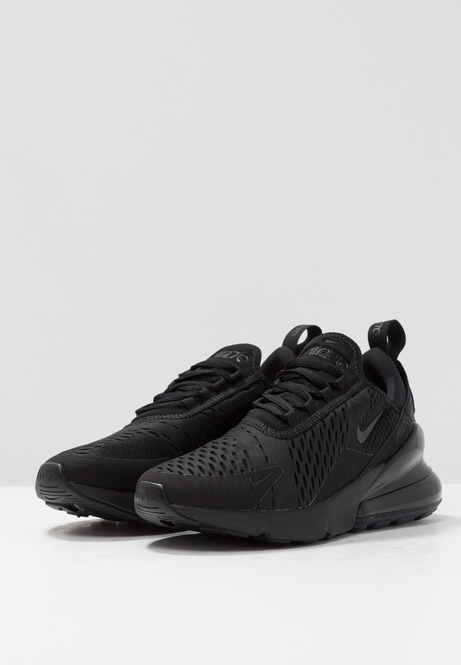 Nike dámské sportovní boty v modelu air max 270 velikost 37,5