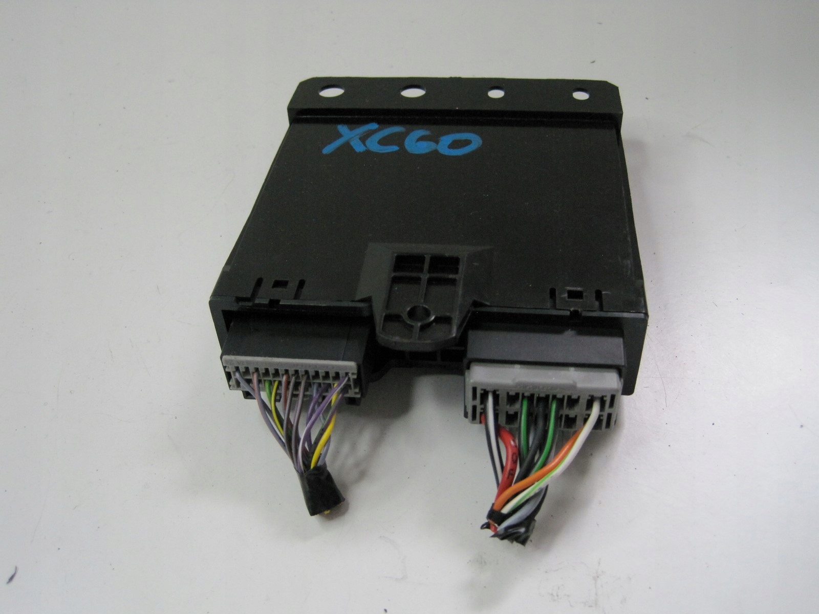 Moduł sterownik klapy Volvo XC40 XC60 V60 32214270