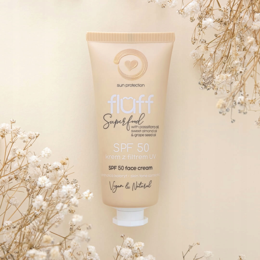 Fluff Krem z Filtrem Wyrównujący Koloryt SPF50 Marka Fluff