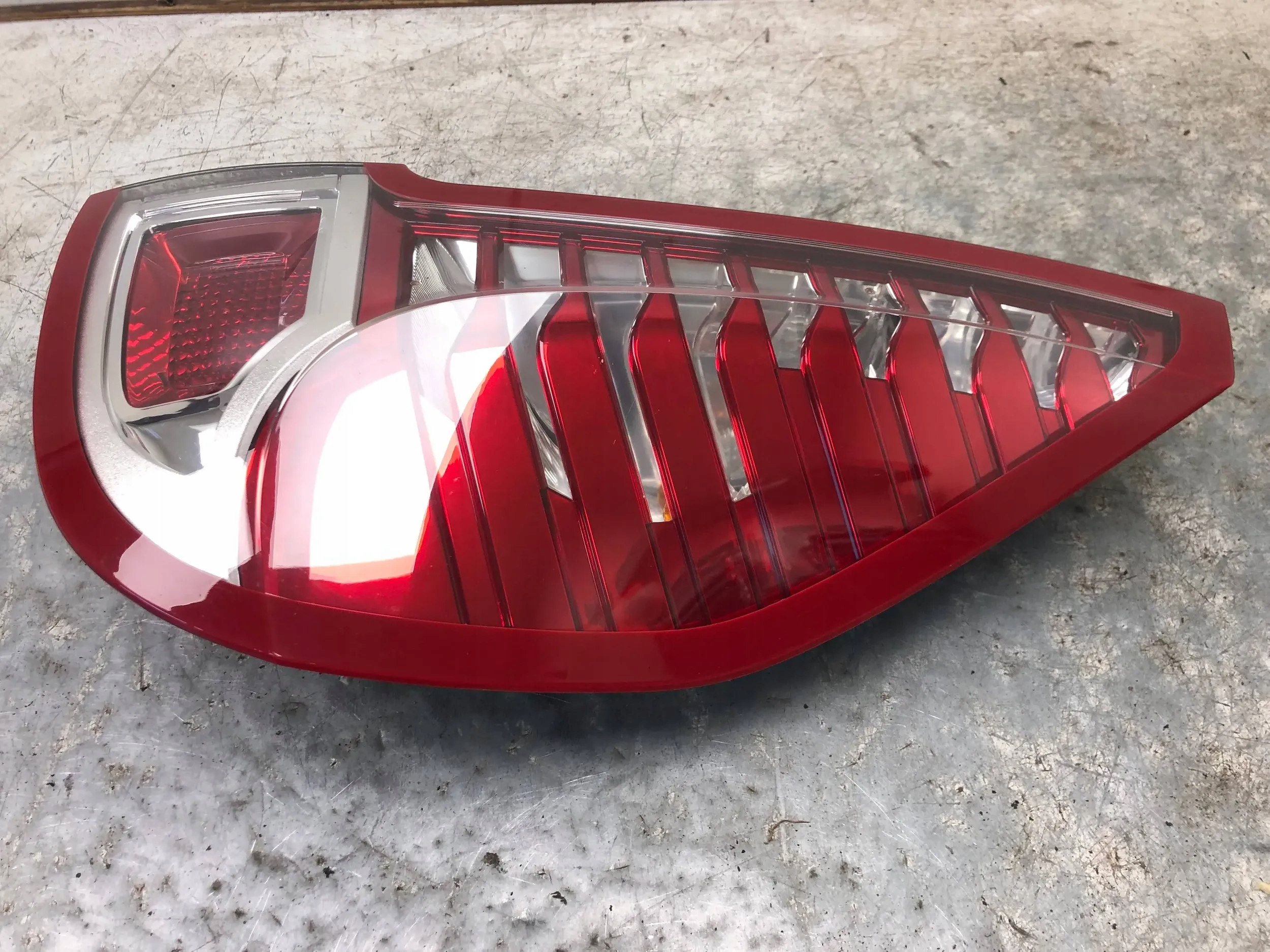 light right rear part RENAULT SCENIC III 265500013R