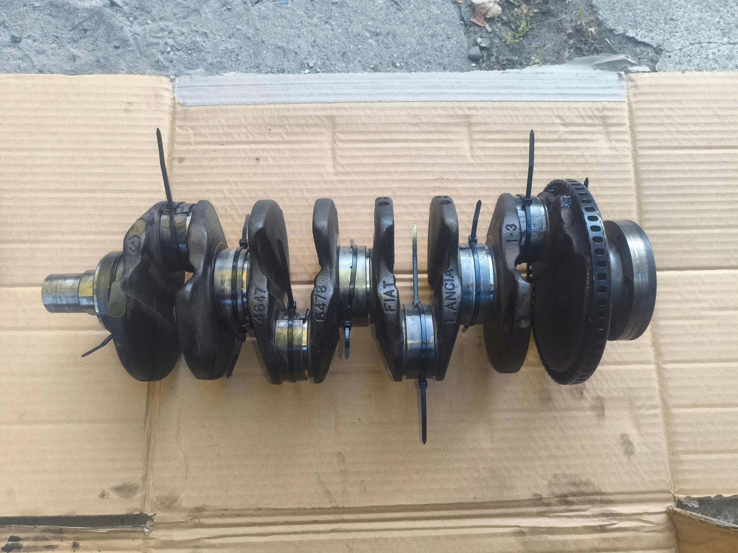 crank Alfa Romeo Fiat 1.9 JTD 8V