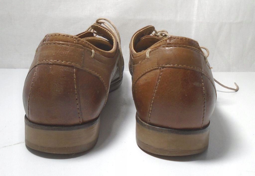 LASOCKI półbuty rozm. 37 Marka Lasocki