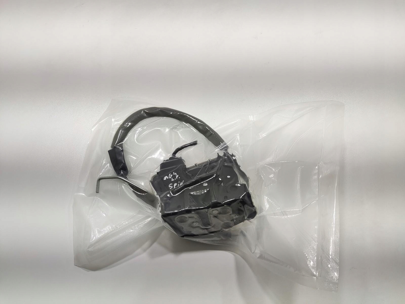 lock door left front 5 PIN MG 4 MG4 2022-2025 EUROPA