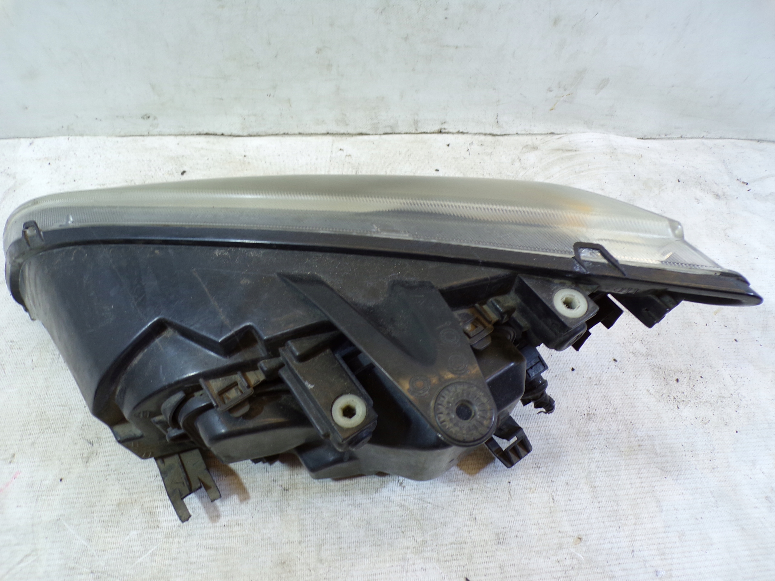 light front front right FORD FOCUS 2 II black (1) (K)