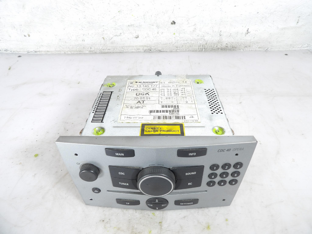 OPEL ASTRA H RADIO 13145177