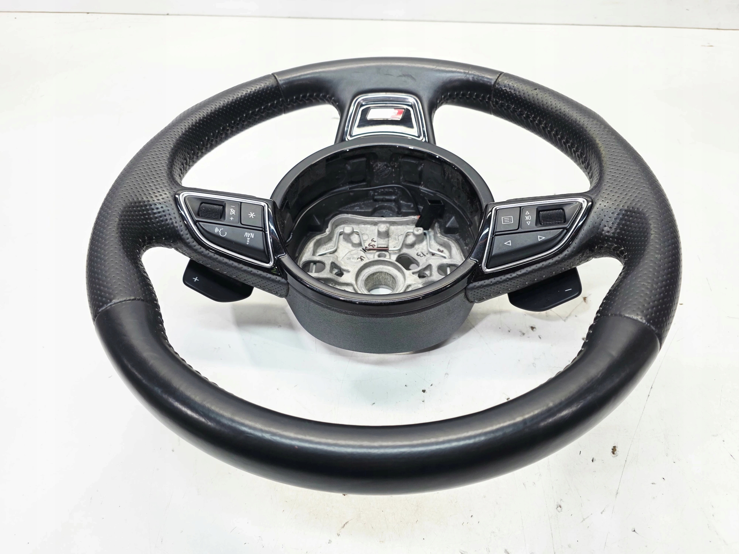 lenkrad S LINE Leder MULTIFUNKCJA AUDI A1 A3 8V A6 C7 8X0419091M 30/25