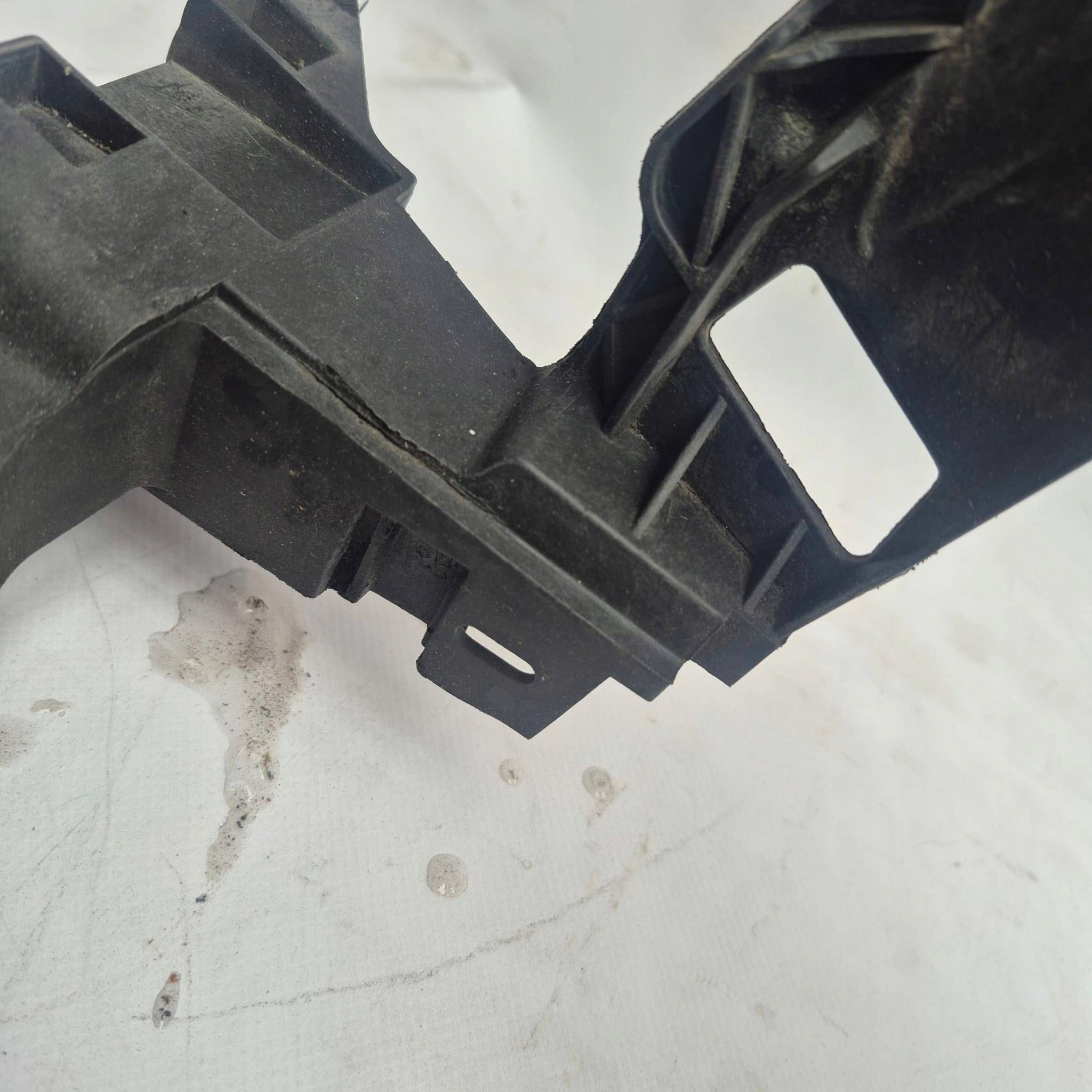 VOLVO V60 and 1 S60 II 2 LIFT 13-18 support panel for radiators pillar 31416114