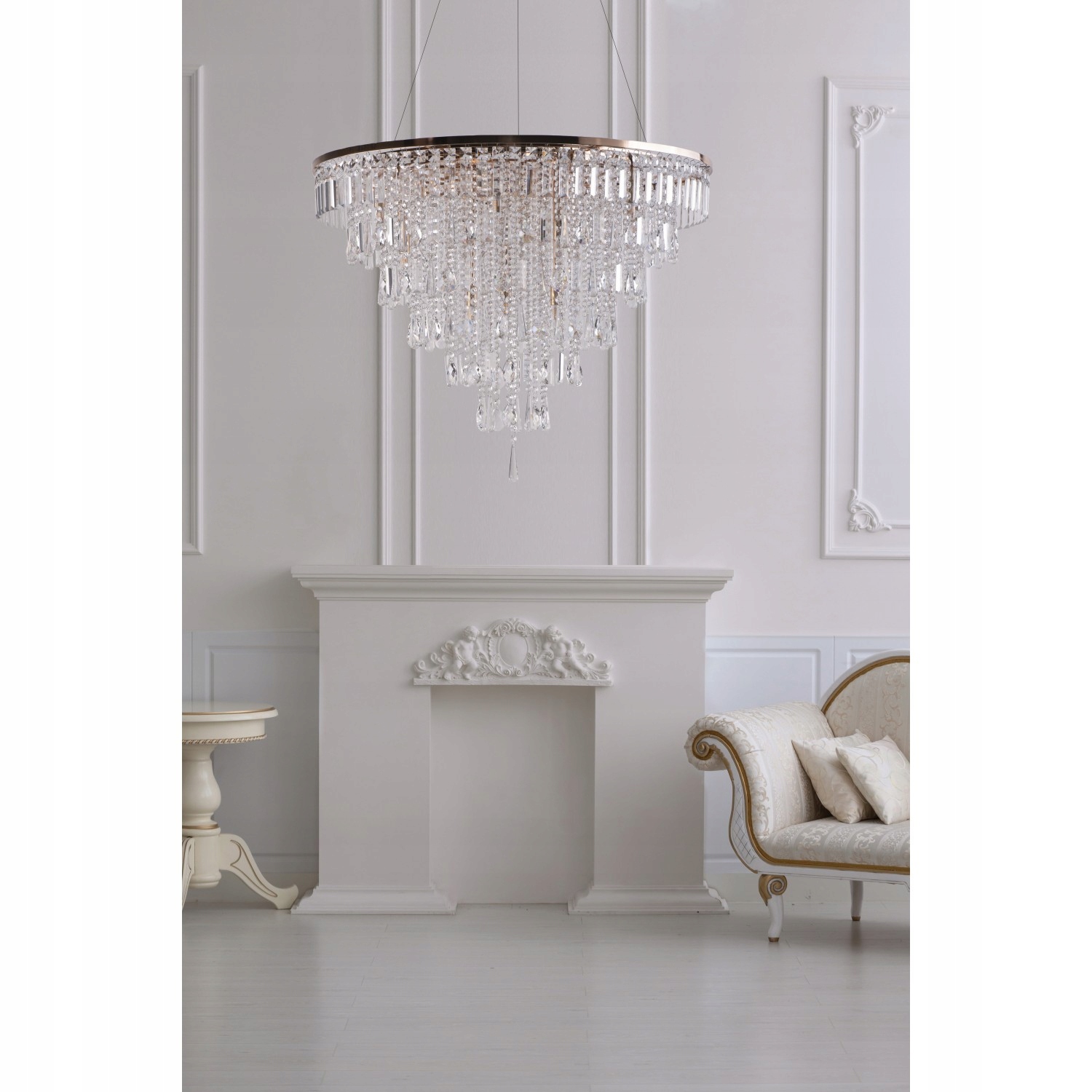 Reprezentativní lustr pro plesové svatební glamour sály Kalabria XL