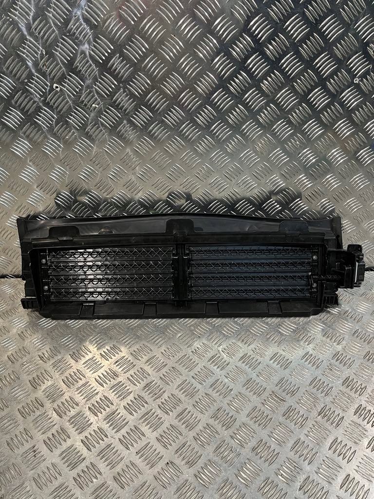 VOLVO XC60 II ŻALUZJA ROLETA KIEROWNICA POWIETRZA