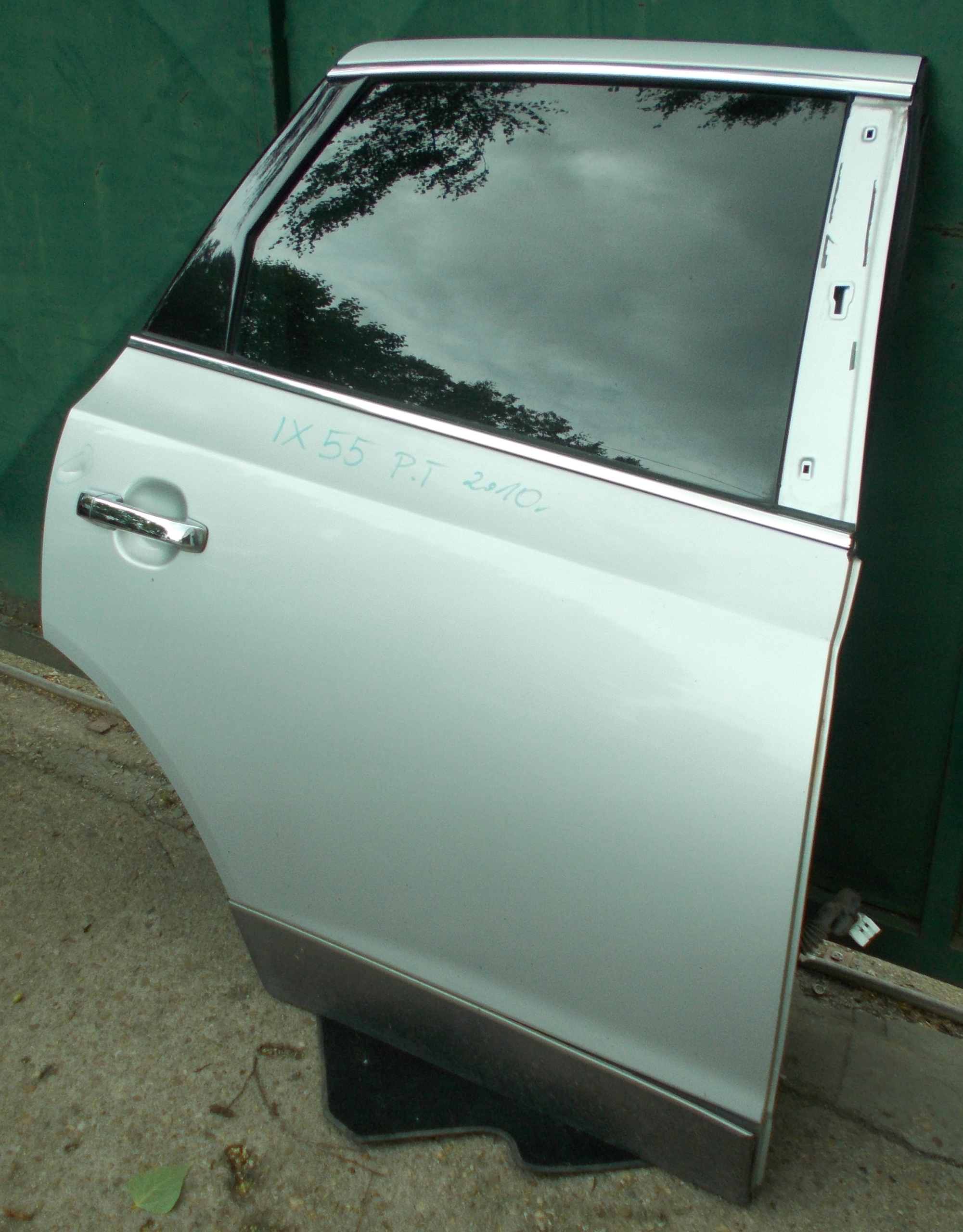 HYUNDAI IX55 10R door right rear part complete SLS