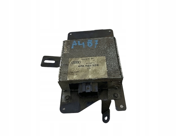 AUDI A4 B6 B7 amplifier AUDIO + ANTENY 8E5035223 8E0035456B
