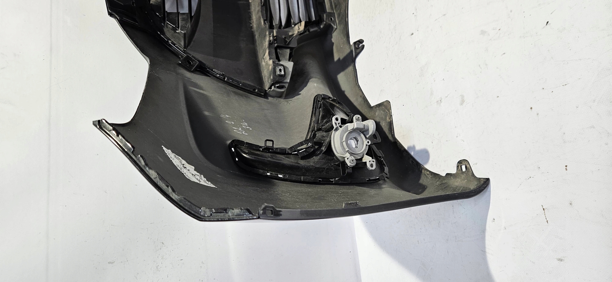 front bumper TOYOTA YARIS IV 20- PDC original 52119-0DA00