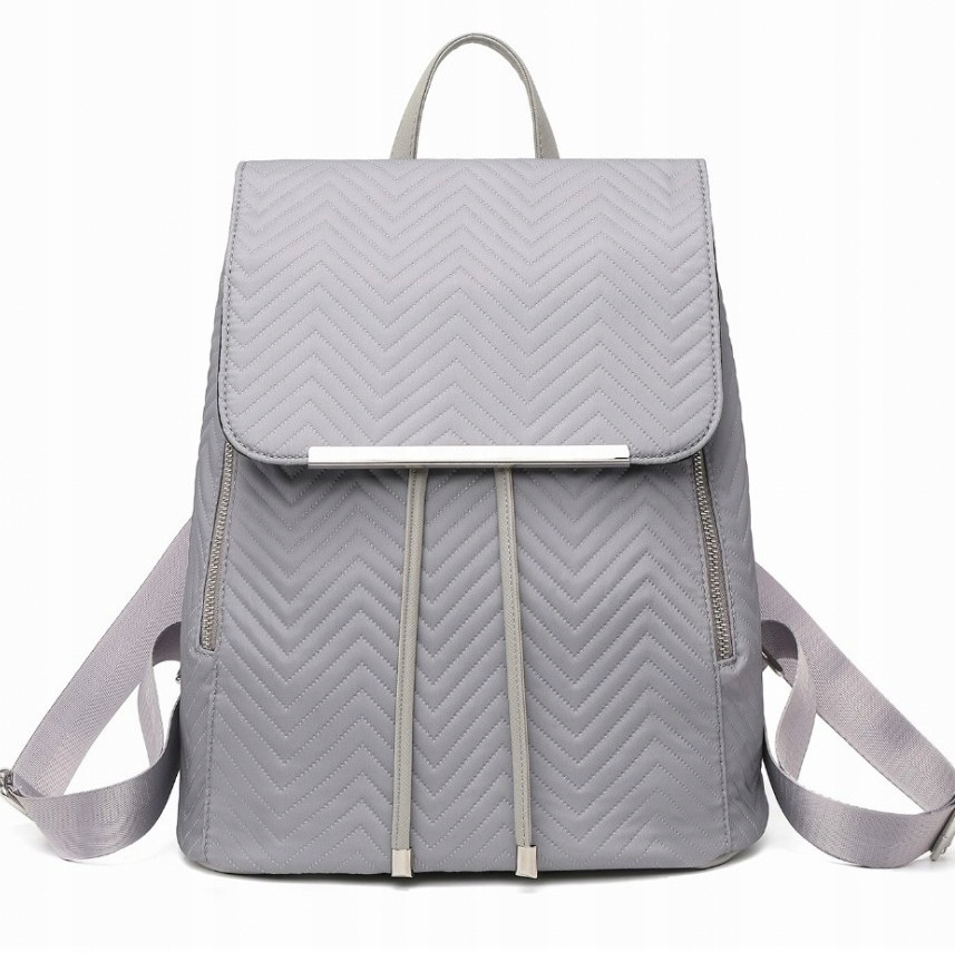 Elegantní Batoh Šedý s prošíváním z lehkého materiálu A4 Flossy