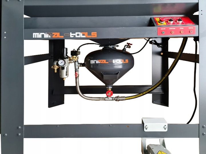 PROFESIONALNA PIASKARKA KABINOWA CIŚNIENIOWA 1200L Rodzaj kabinowa