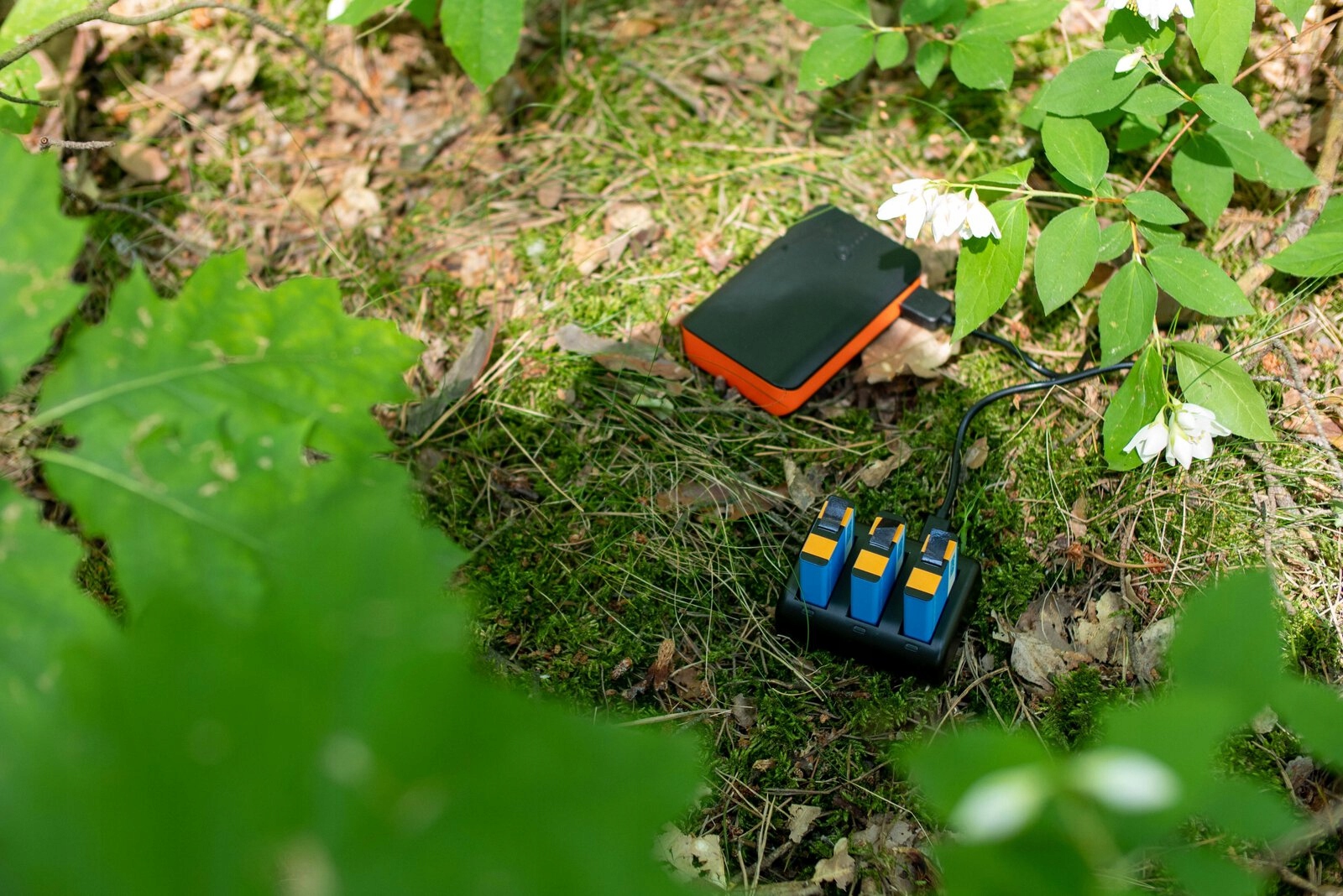 TRÓJKANAŁOWA ŁADOWARKA USB do GoPro HERO 9 / 10 Marka Newell