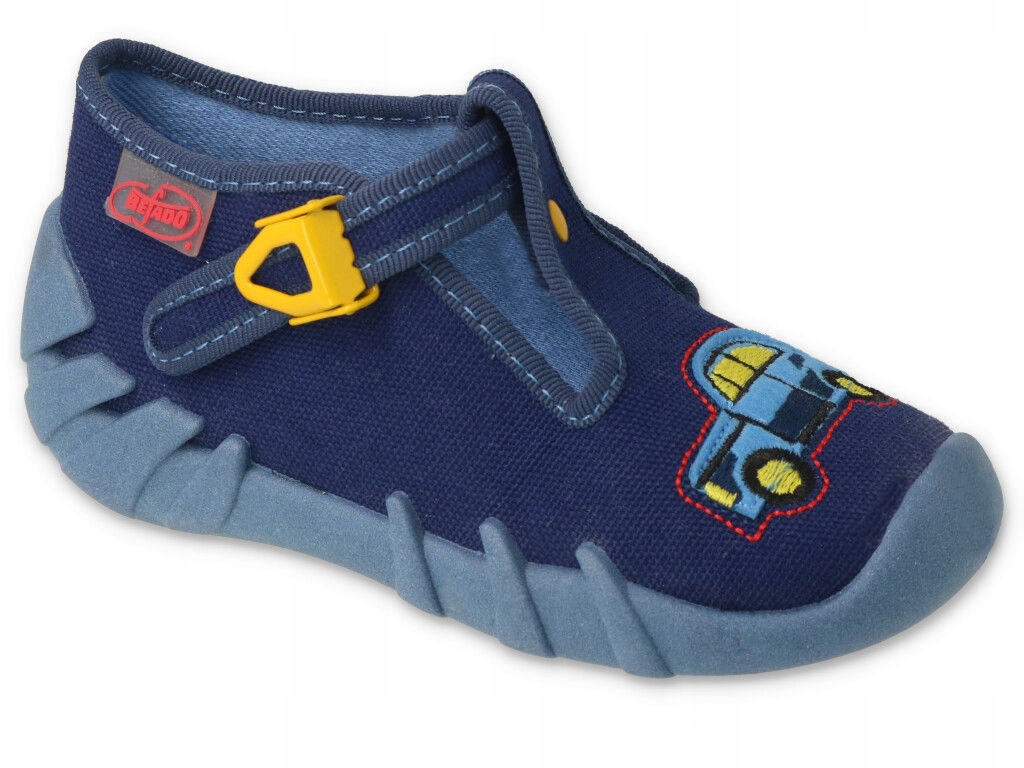 

Kapcie Papcie Befado 110P446 na zapinkę r21