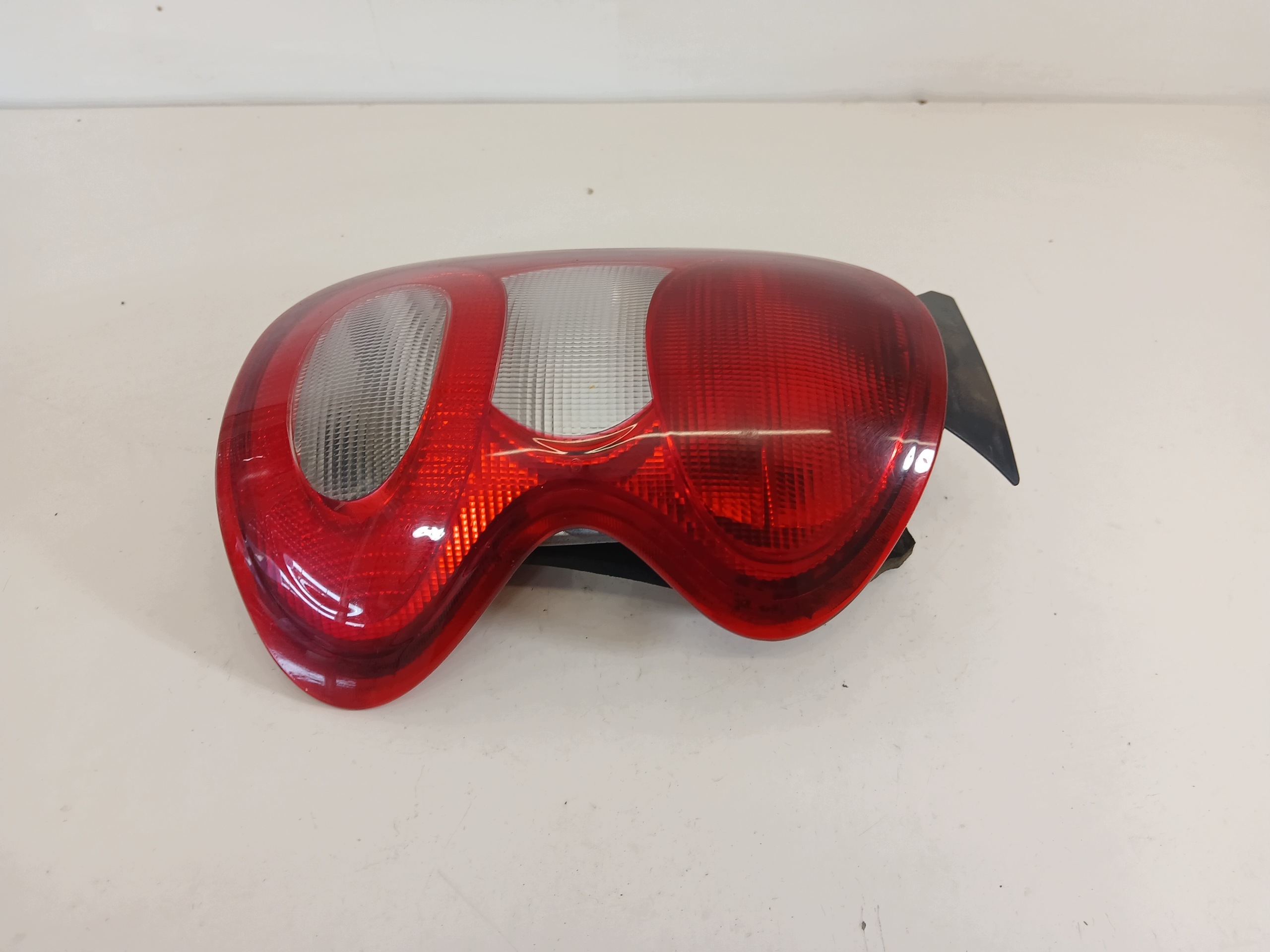 SMART FORTWO light right rear part