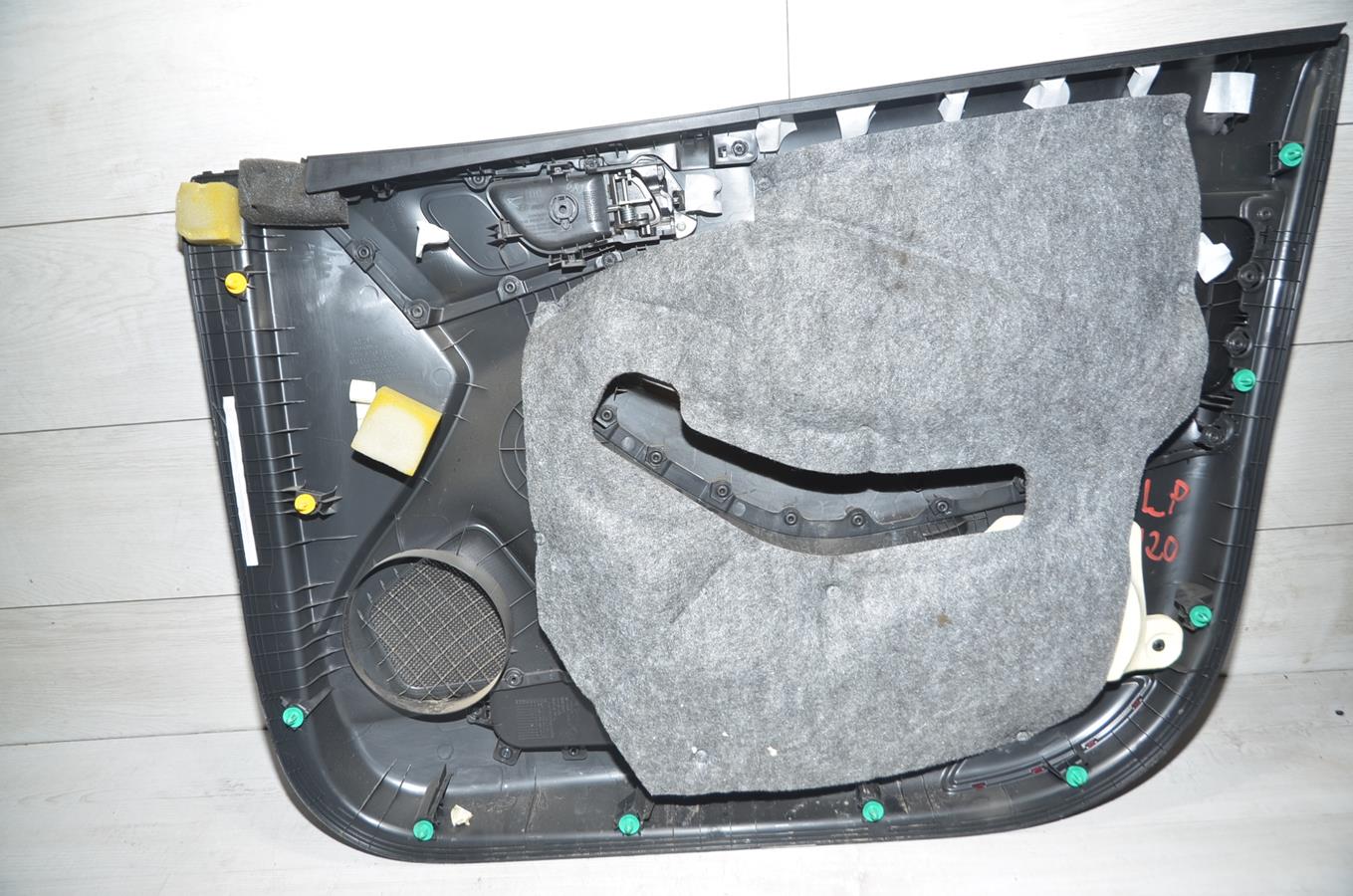 tapiceraka left front Hyundai i20 II lift 5d