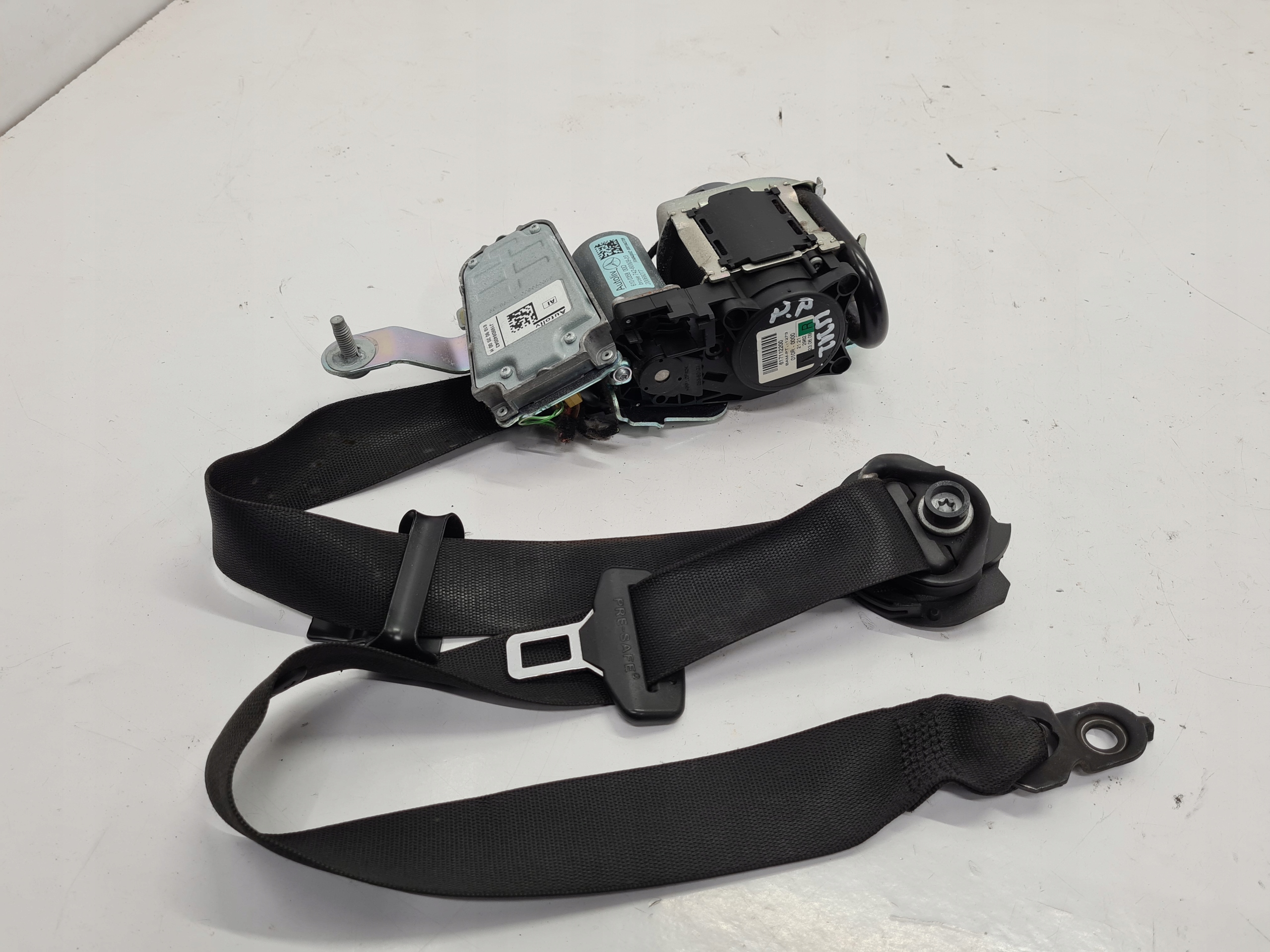 MERCEDES W212 ремень безопасности передний правый