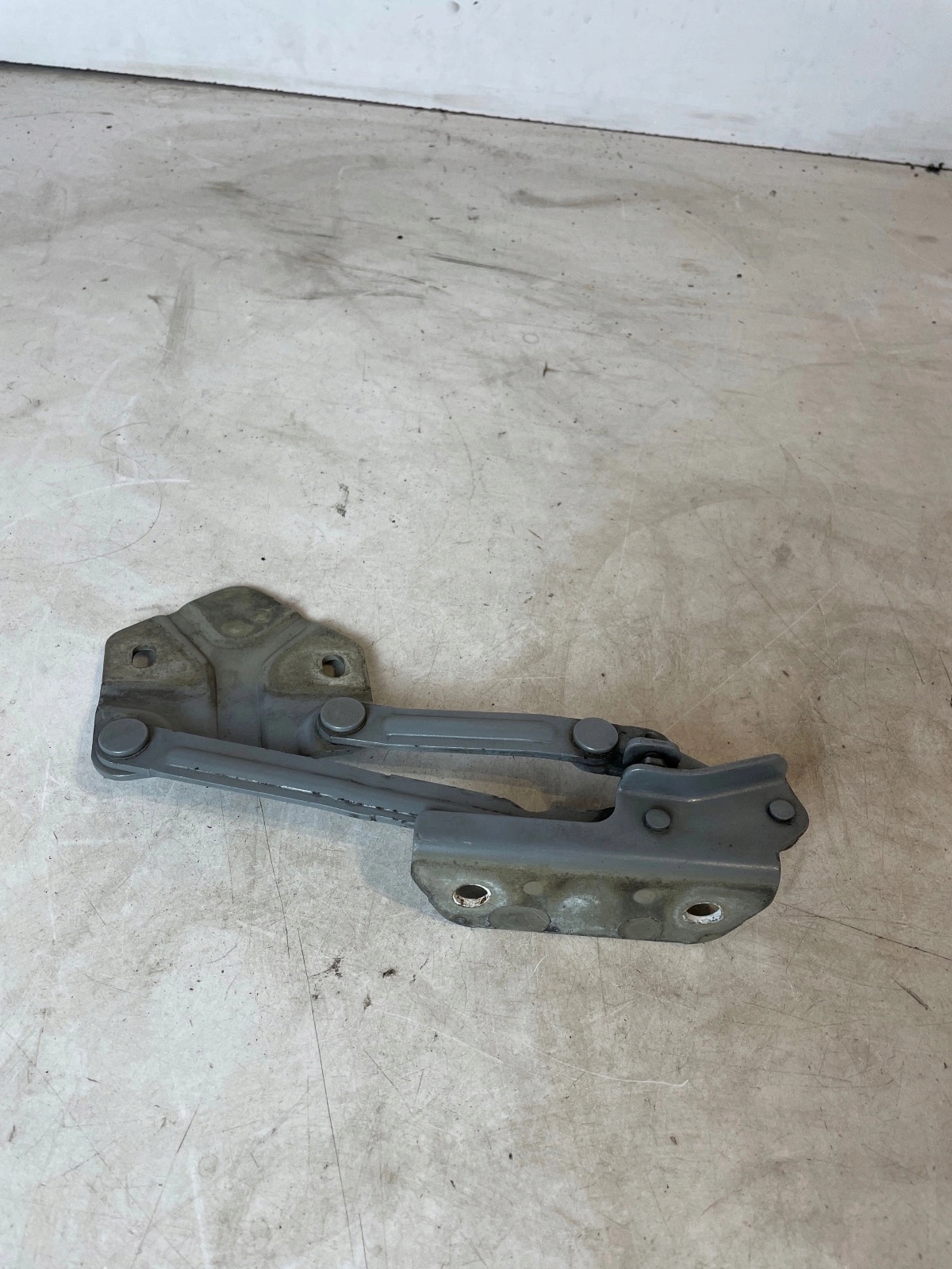 hinge bonnets front front right Volkswagen Touran and Lift