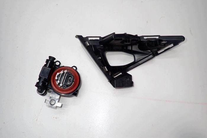 NISSAN QASHQAI III J12 LED 21- fog light left grid 261550862r