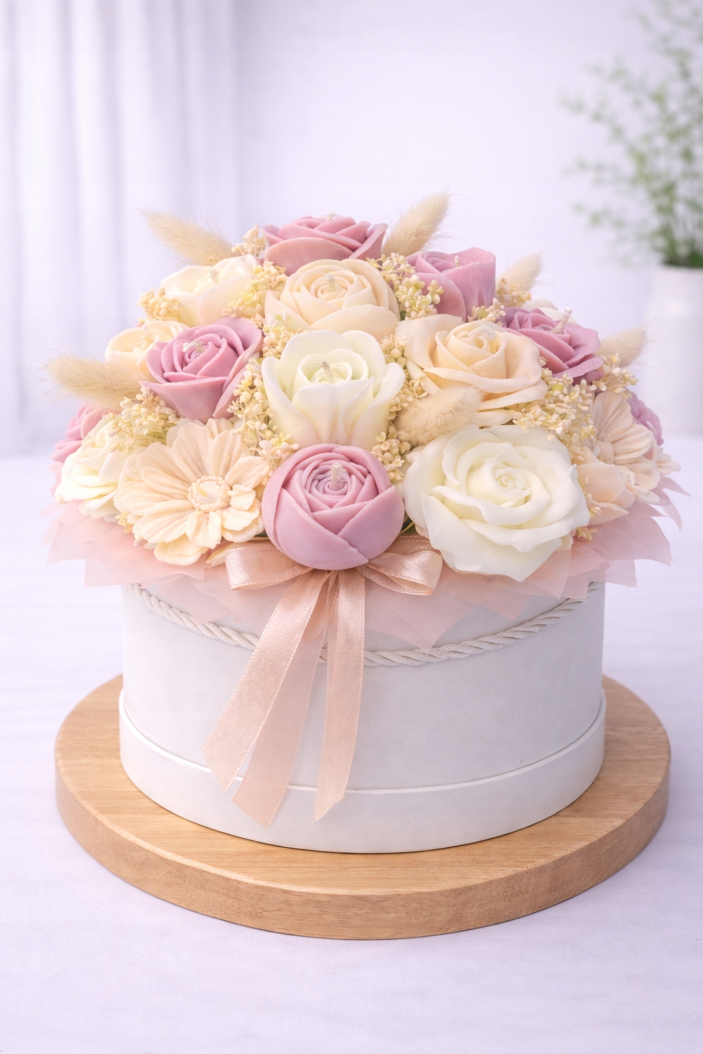 Dárek Narozeniny Jmeniny Květinový box sójové svíčky věčná kytice