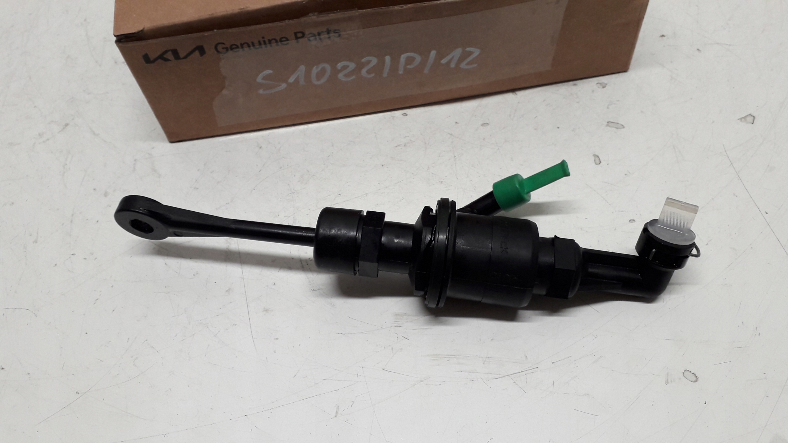 KIA HYUNDAI POMPA WYSPRZĘGLIK 41605-D9000