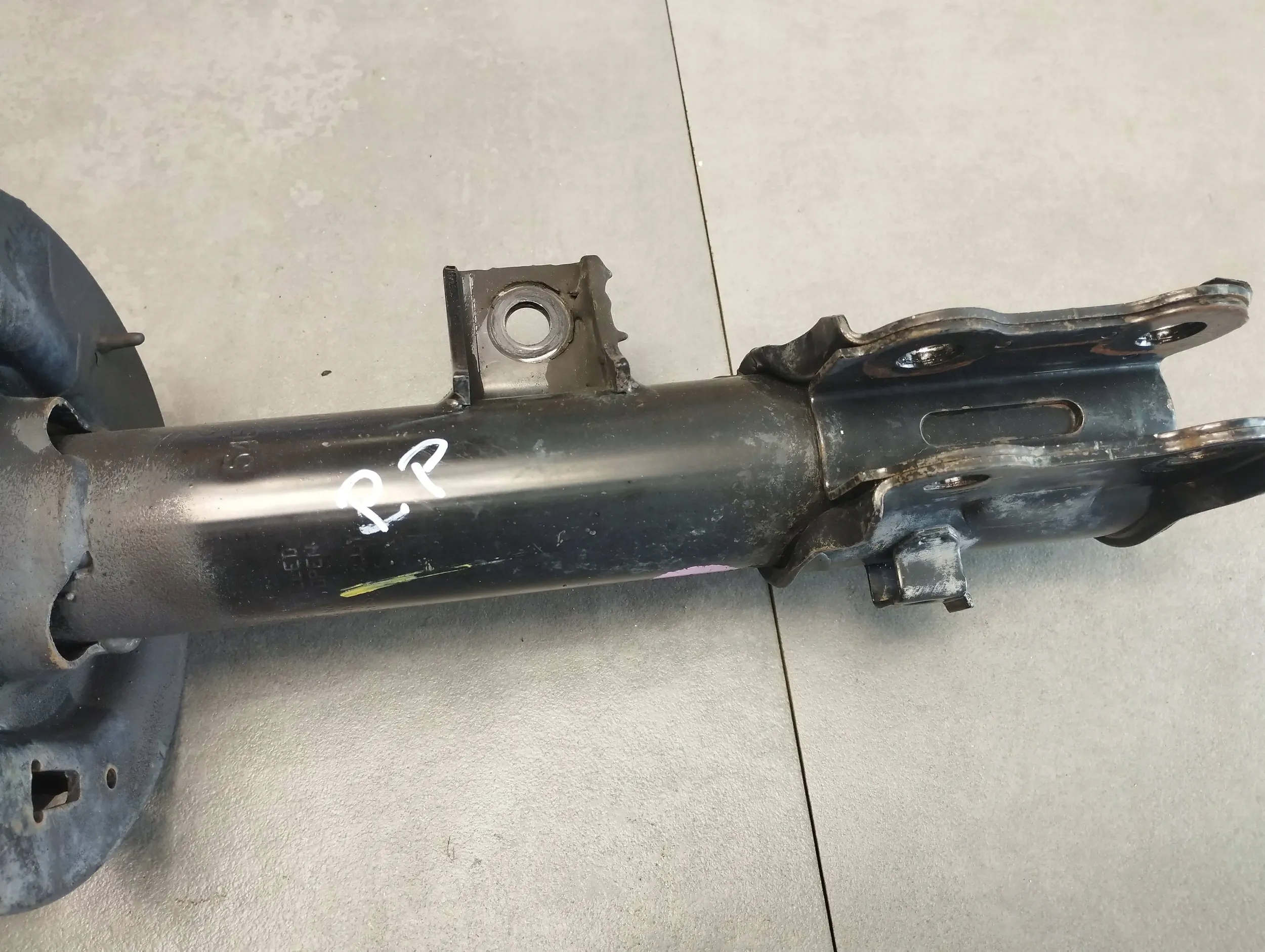 Hyundai ix35 1.7 CRDI shock absorber right front 54660-2Y610
